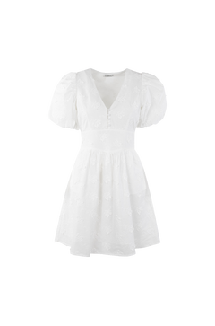 Cute & Chic Broderie White Mini Halterneck Dress – Divine Lily Silhouette