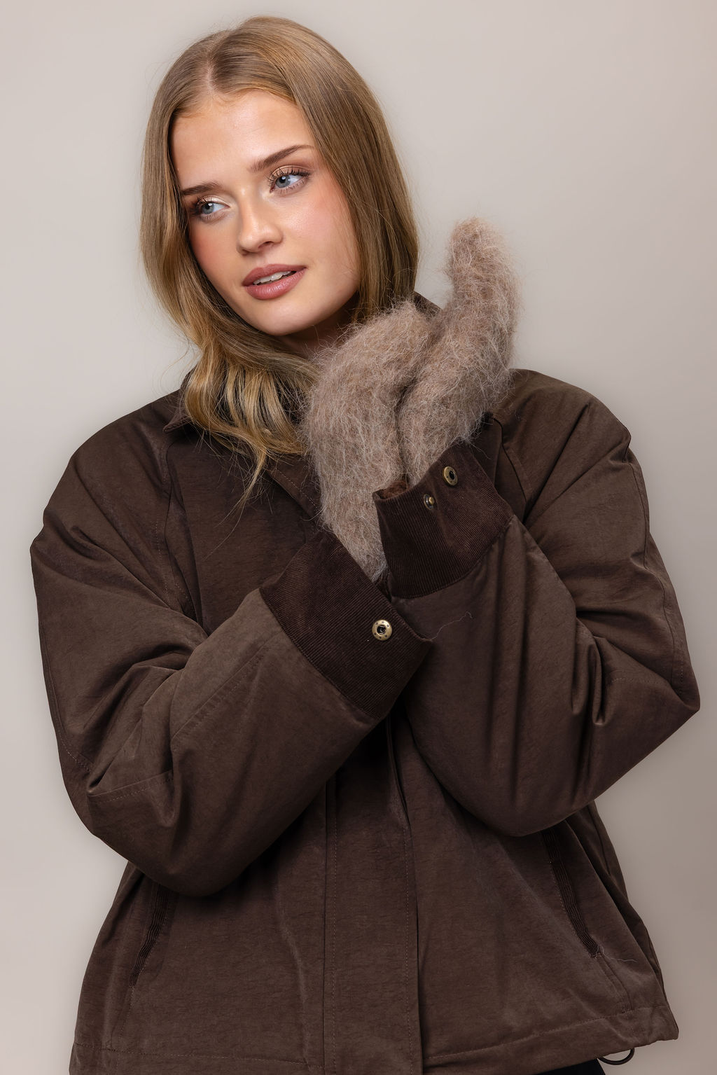 Urban Pioneers Female Aba mittens GLOVES AND MITTENS DARK SAND