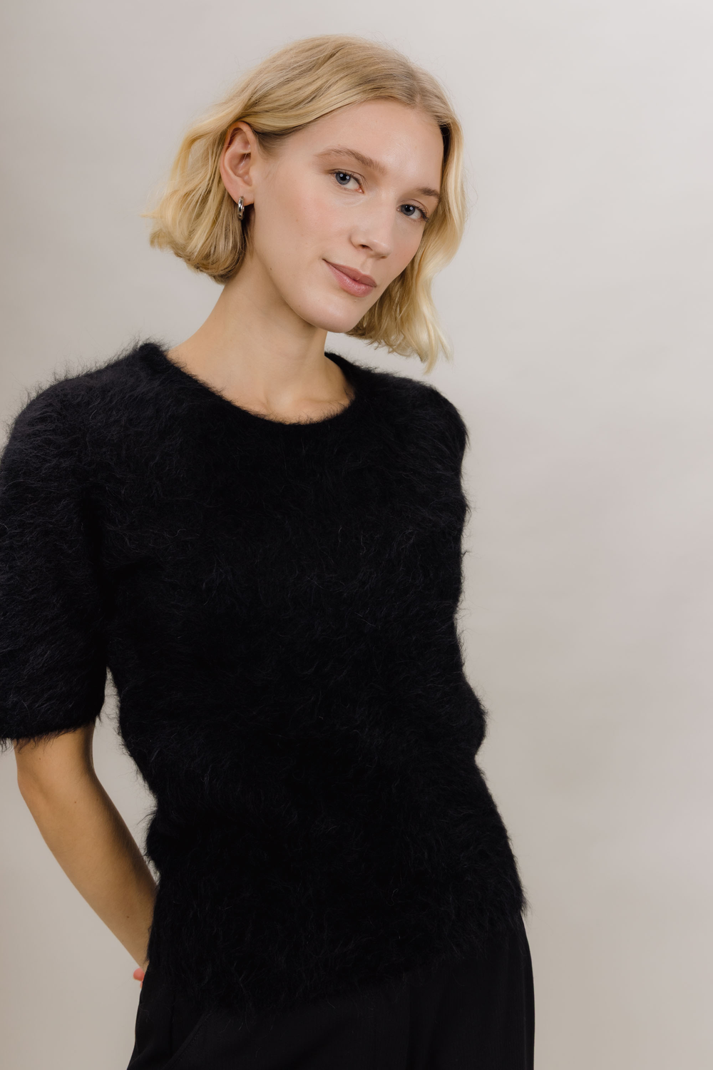 Urban Pioneers Female Abby SS Top TOP BLACK