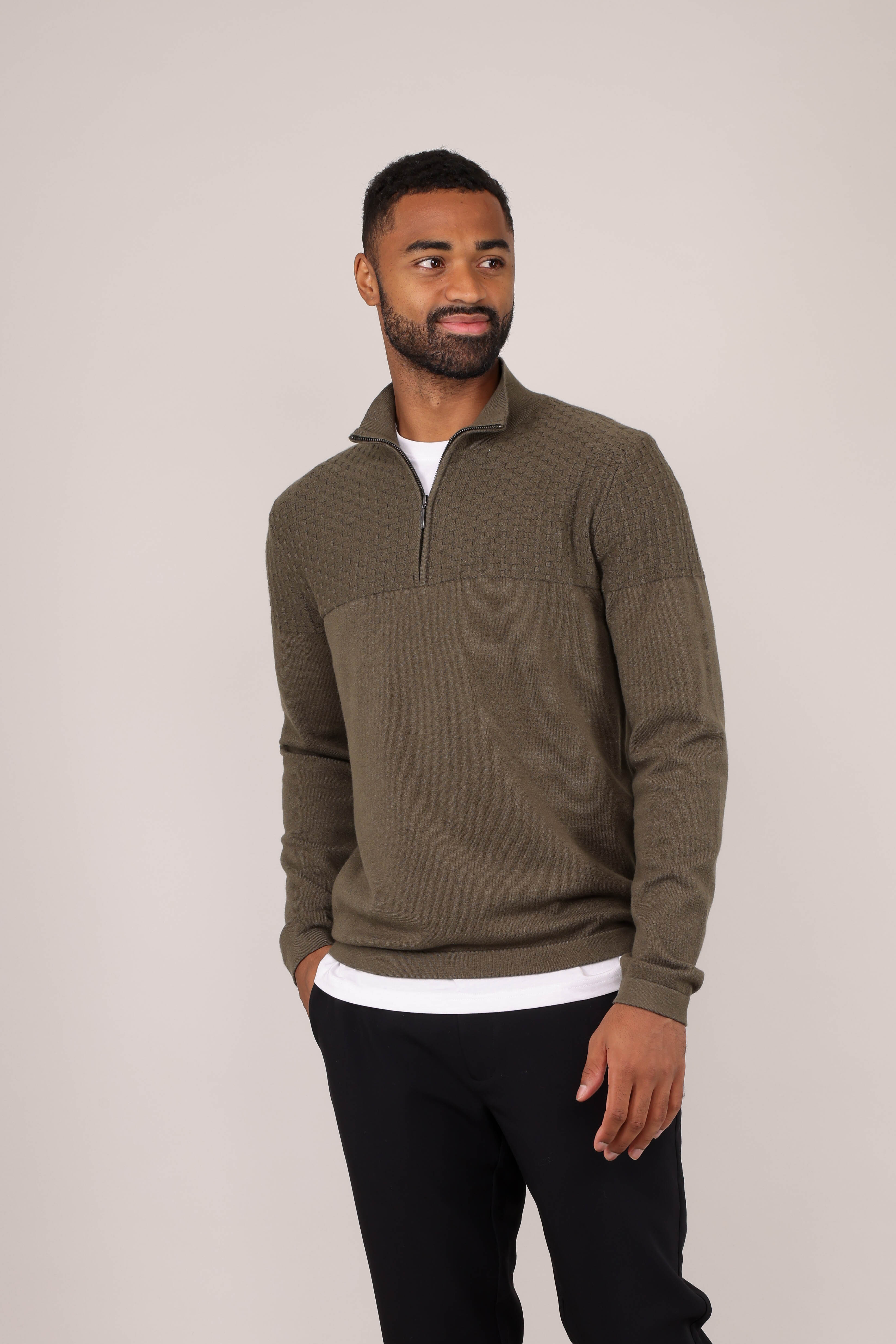 Urban Pioneers Male Amman Half-zip SWEATER OLIVE