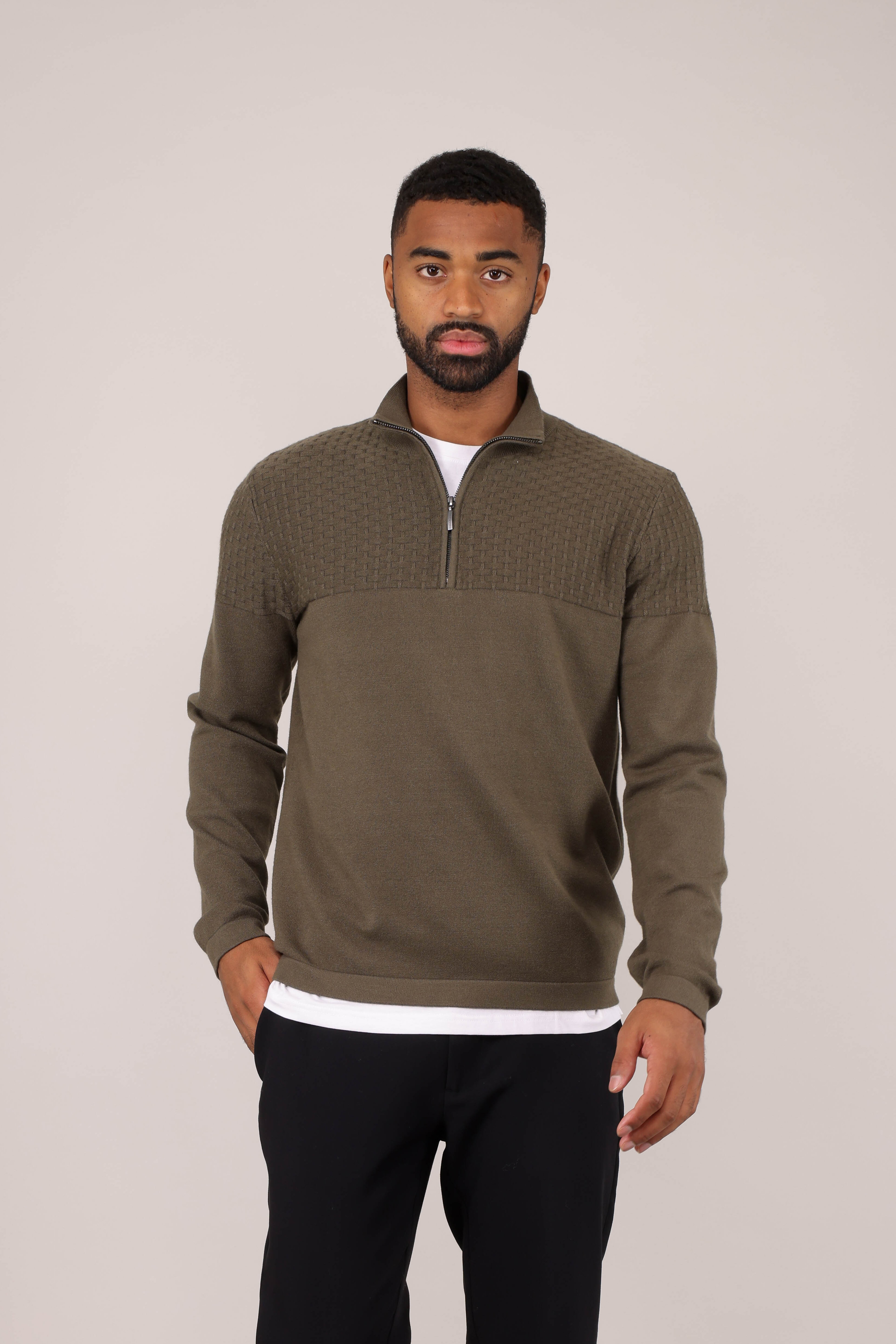 Urban Pioneers Male Amman Half-zip SWEATER OLIVE