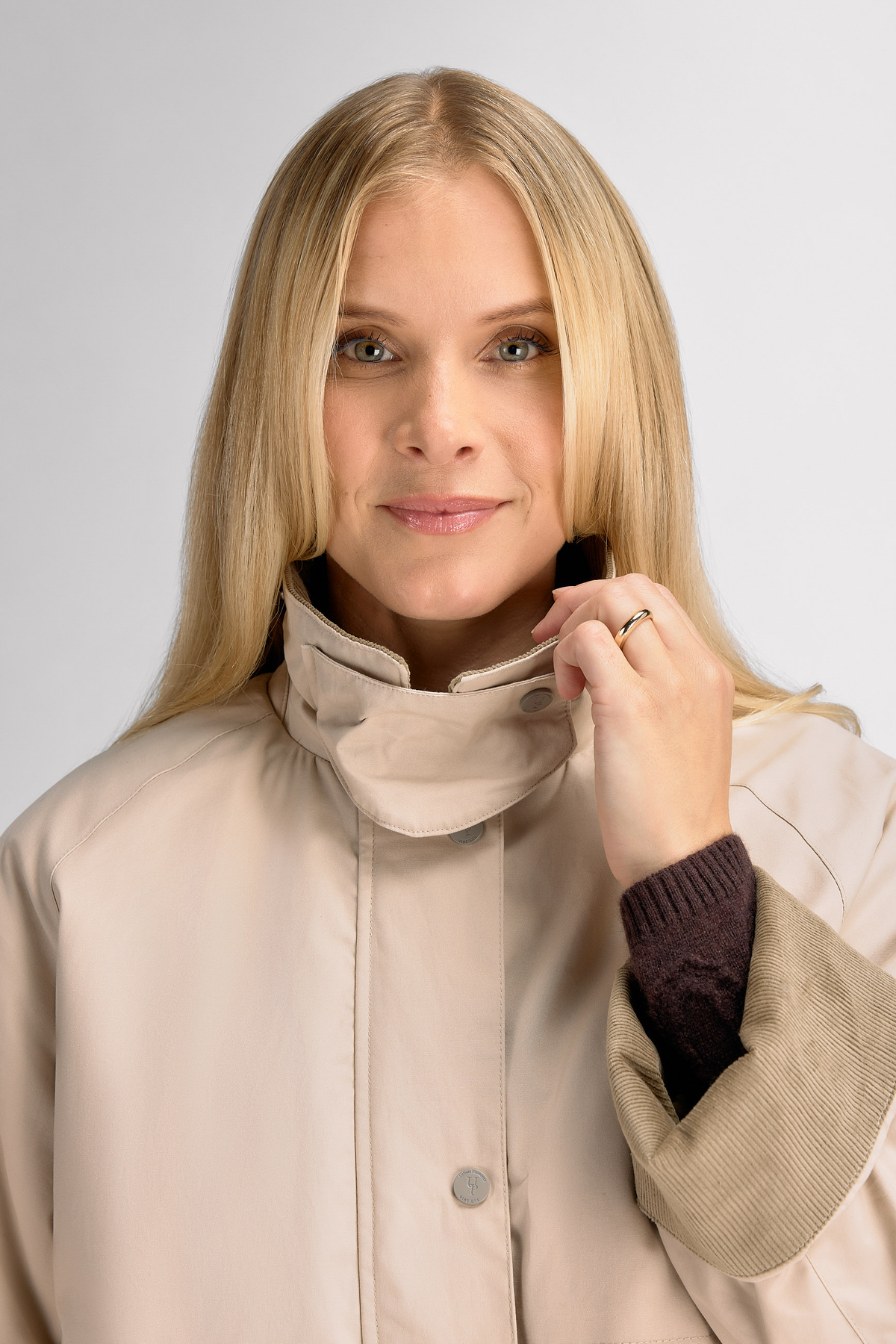 Urban Pioneers Female Autumn Jacket JACKET GREY SAND