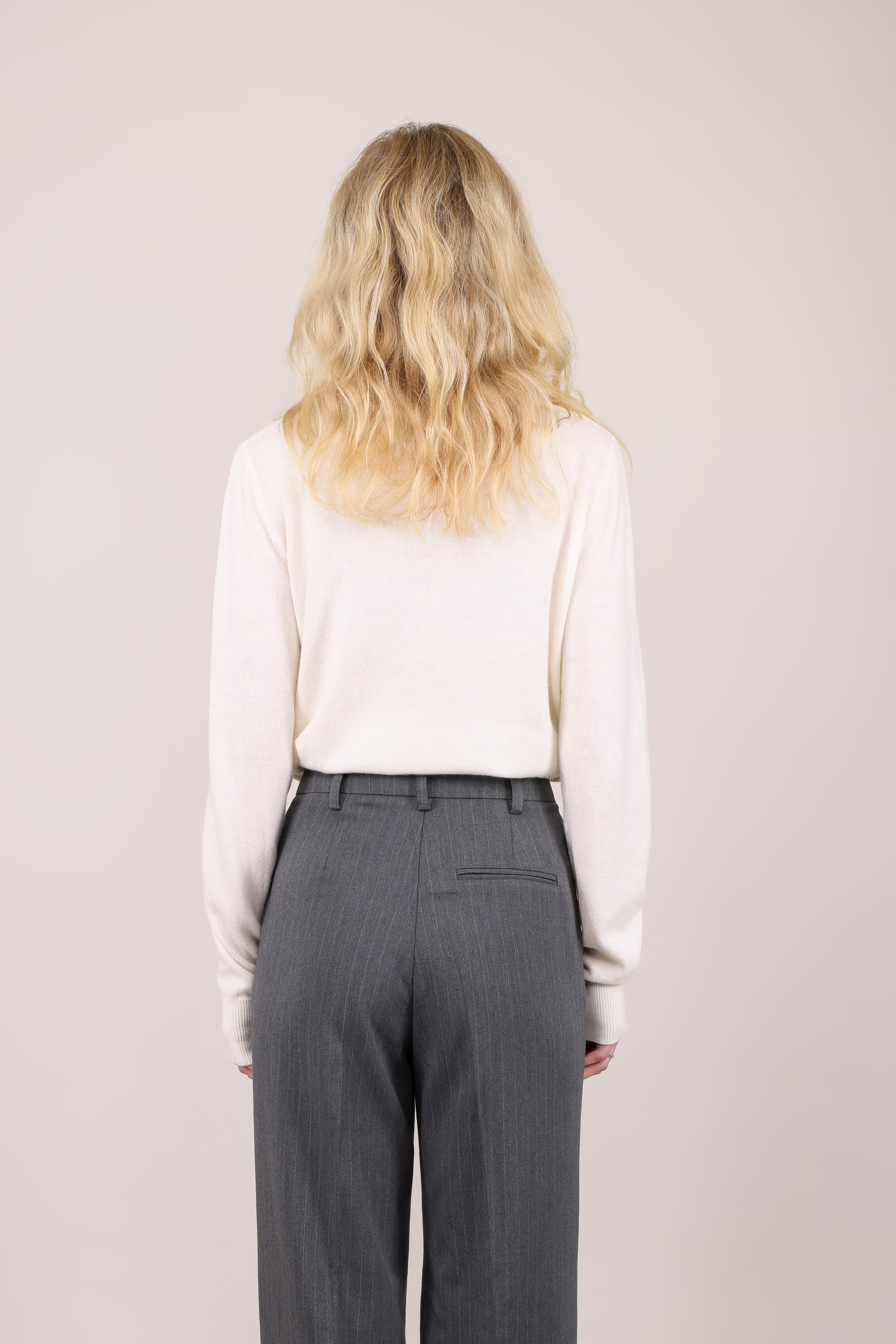 Urban Pioneers Female Bailey Turtleneck SWEATER CREAM