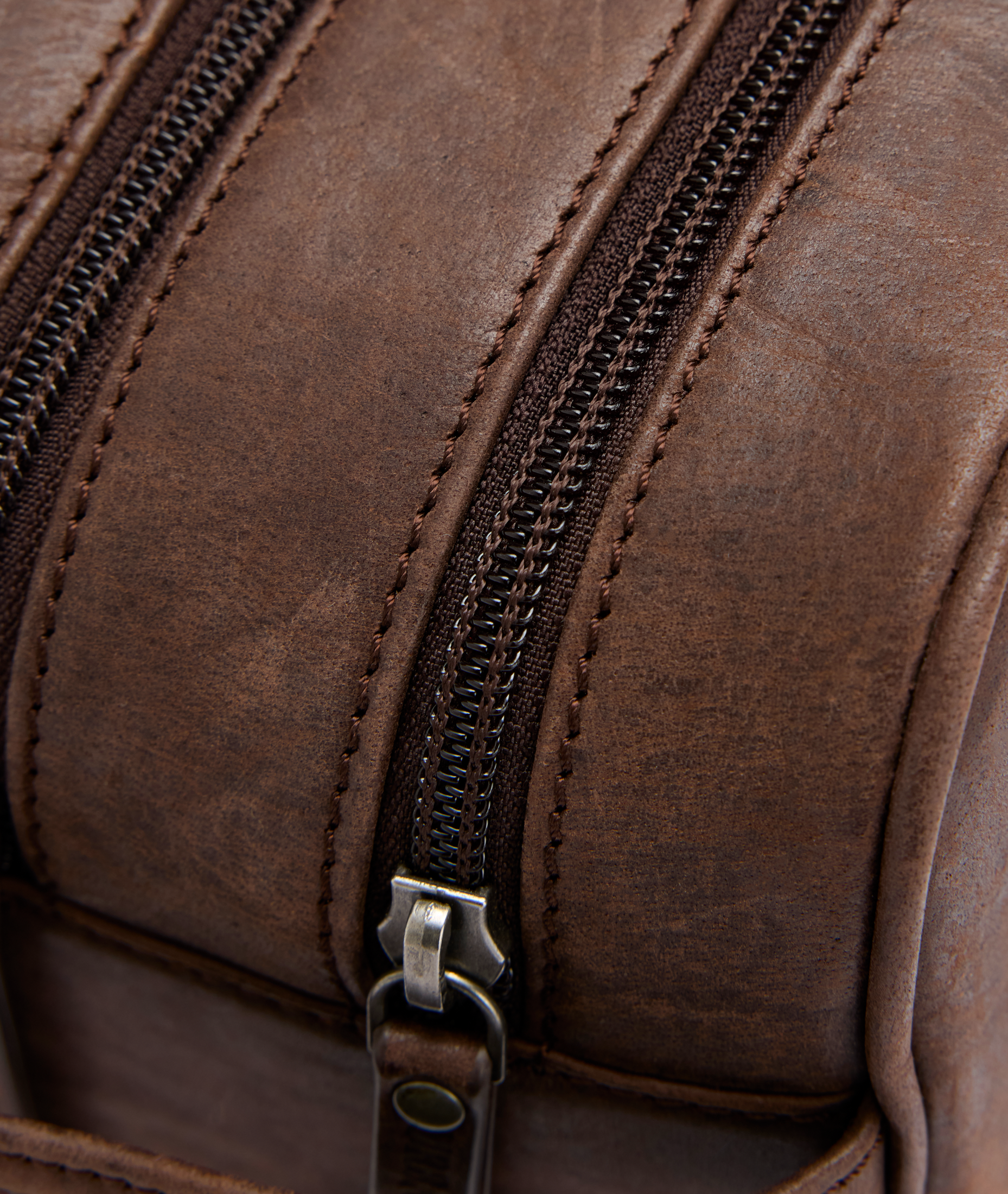 Urban Pioneers Uni Bari Toiletry Bag BAG DARK BROWN