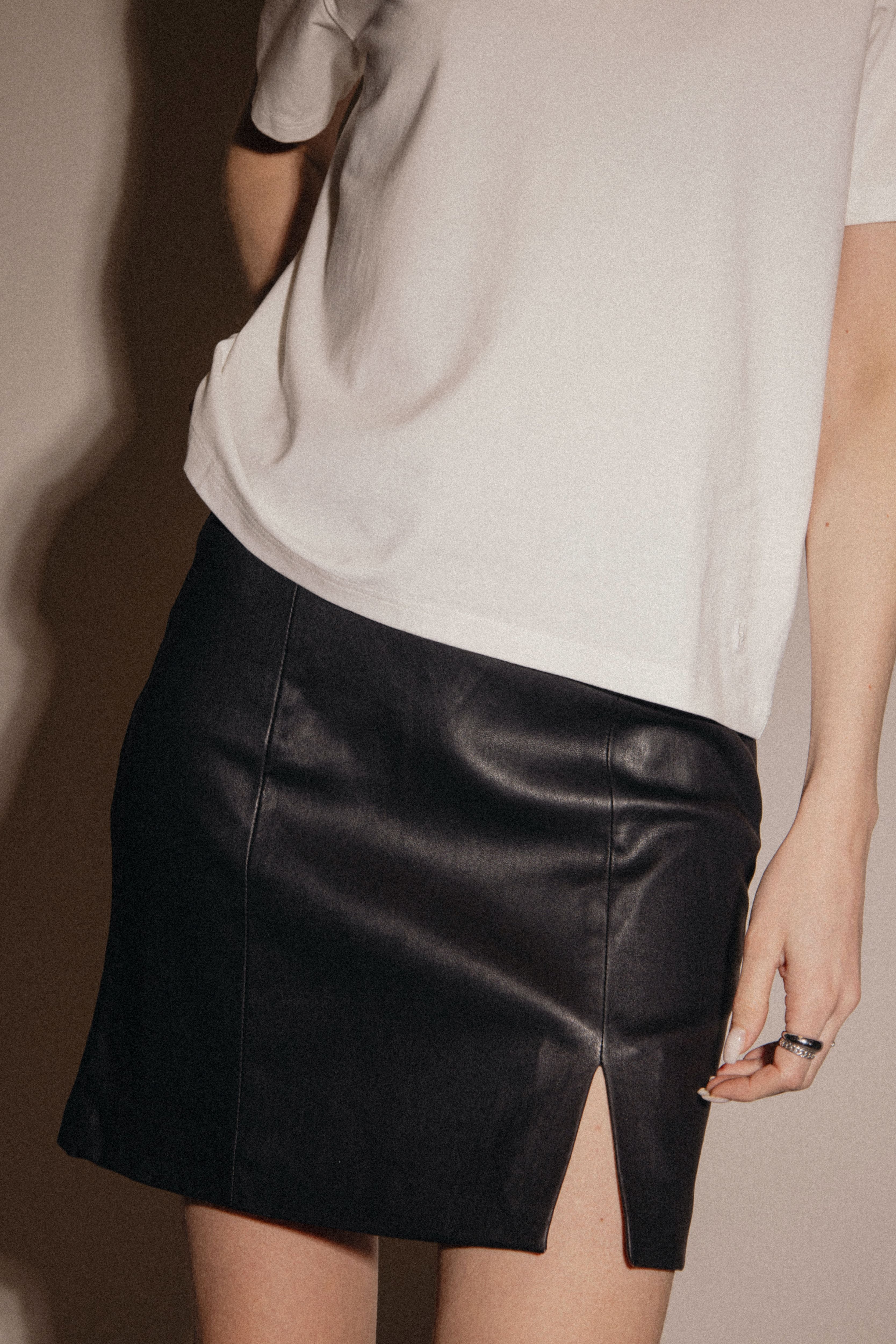 Urban Pioneers Female Bell Skirt SKIRT BLACK