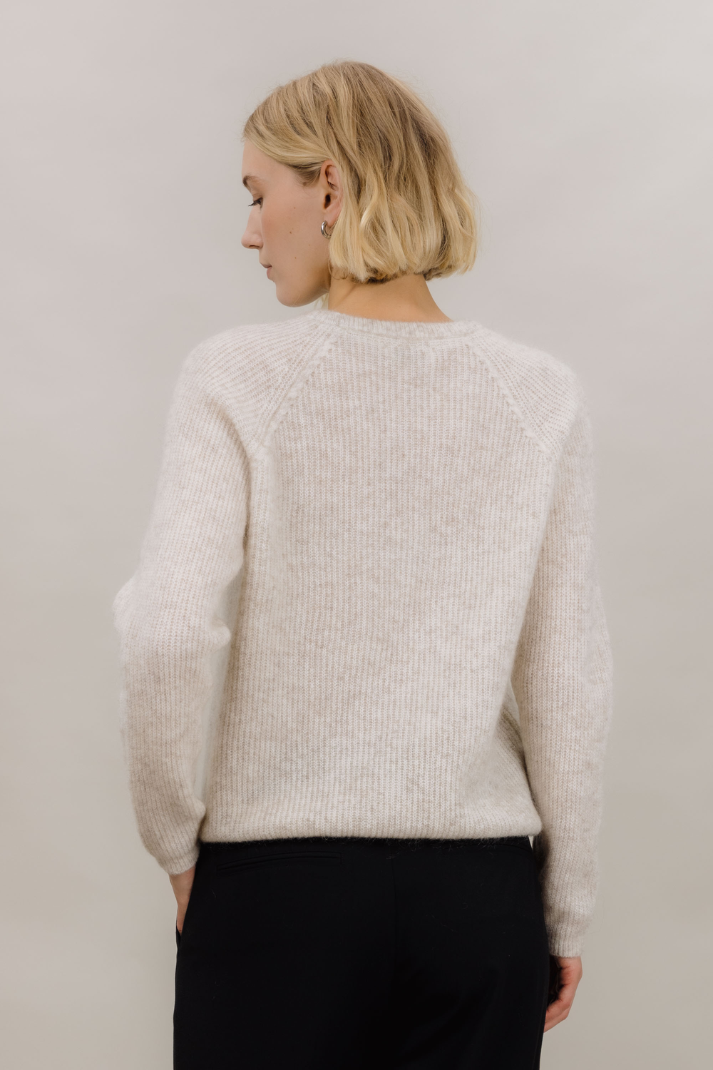 Urban Pioneers Female Betzy Sweater SWEATER SAND