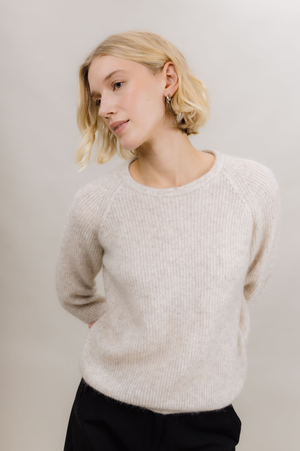 Urban Pioneers Female Betzy Sweater SWEATER SAND