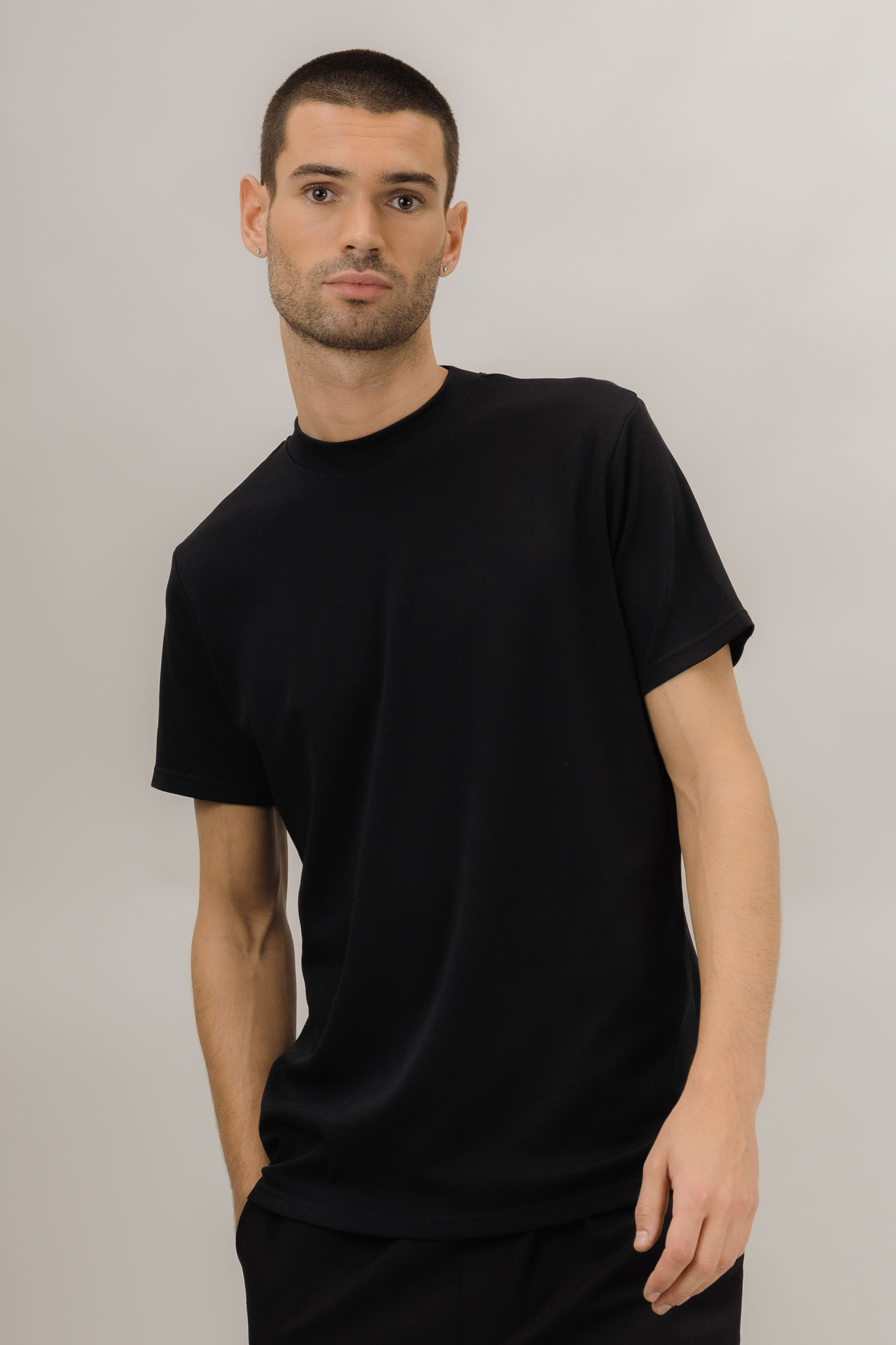 Urban Pioneers Male Bruno R-neck Tee T-SHIRT BLACK