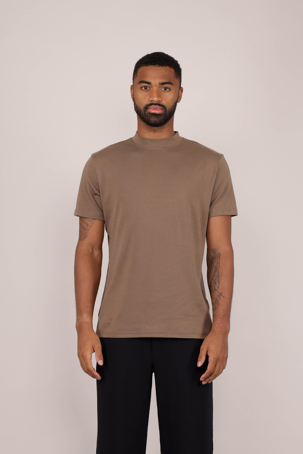 Urban Pioneers Male Bruno Tee T-SHIRT COCOLATE CHIP