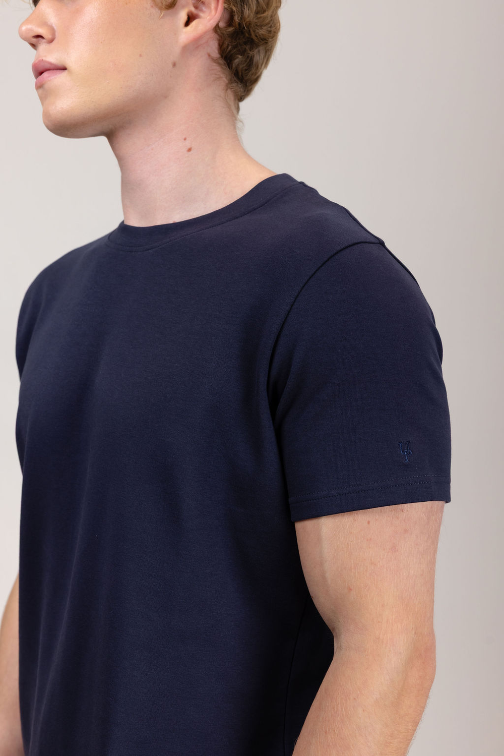 Urban Pioneers Male Bruno r-neck T-SHIRT NAVY