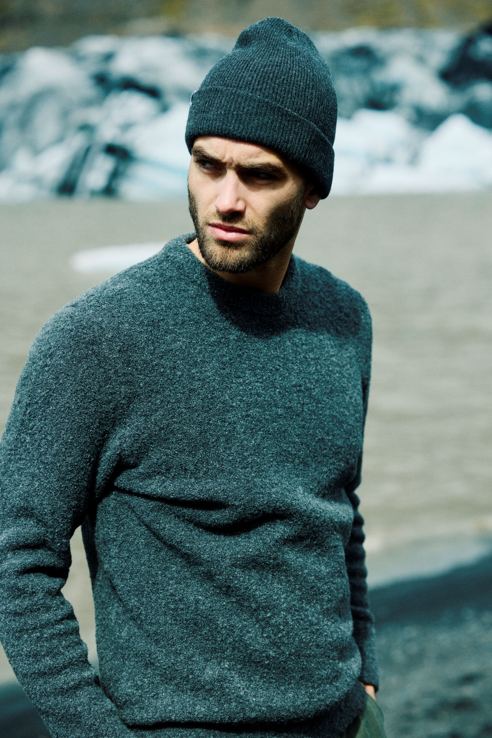 Urban Pioneers Male Callum Sweater SWEATER CHARCOAL