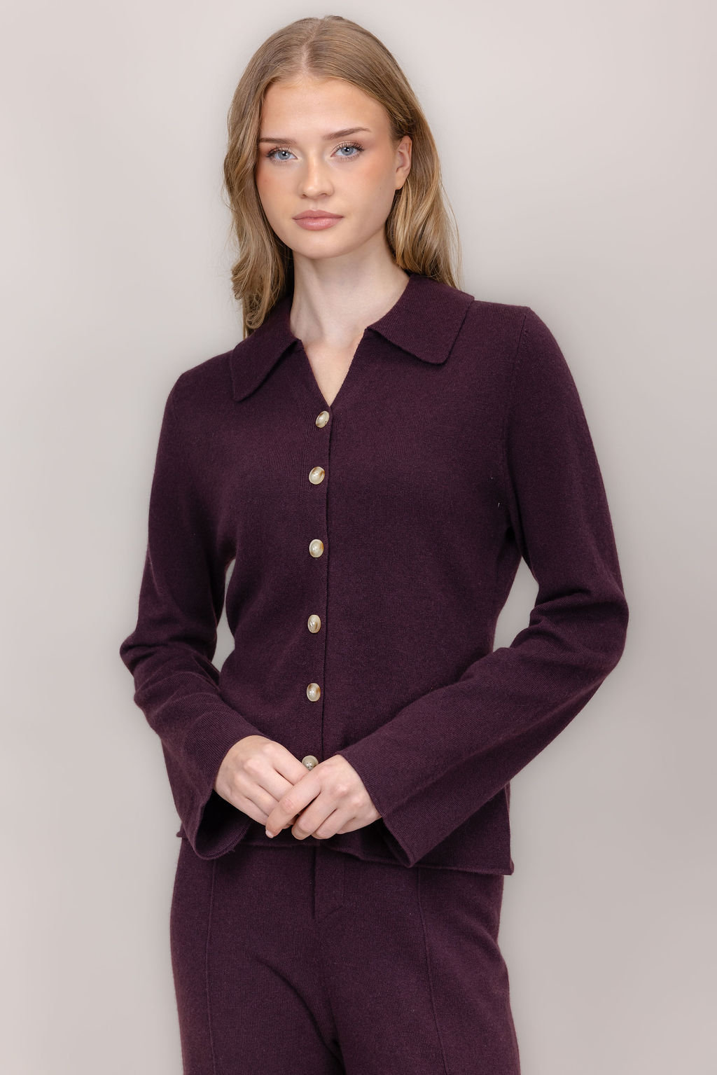 Urban Pioneers Female Chien Cardigan CARDIGAN PLUM PERFECT