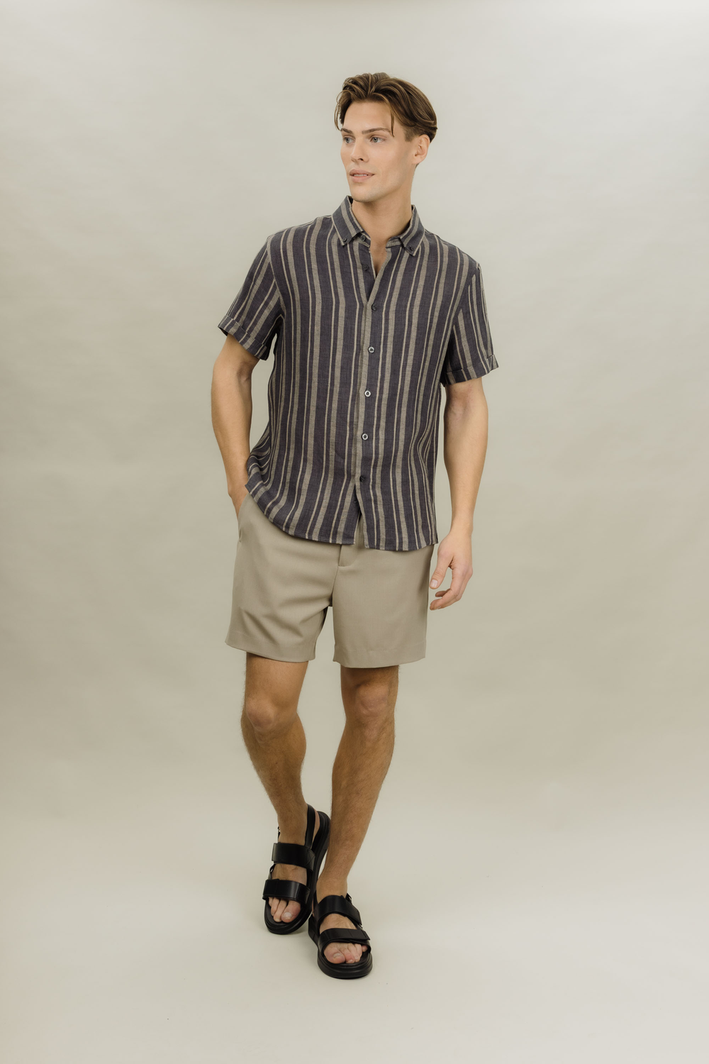 Urban Pioneers Male Davide Shorts SHORTS SAND