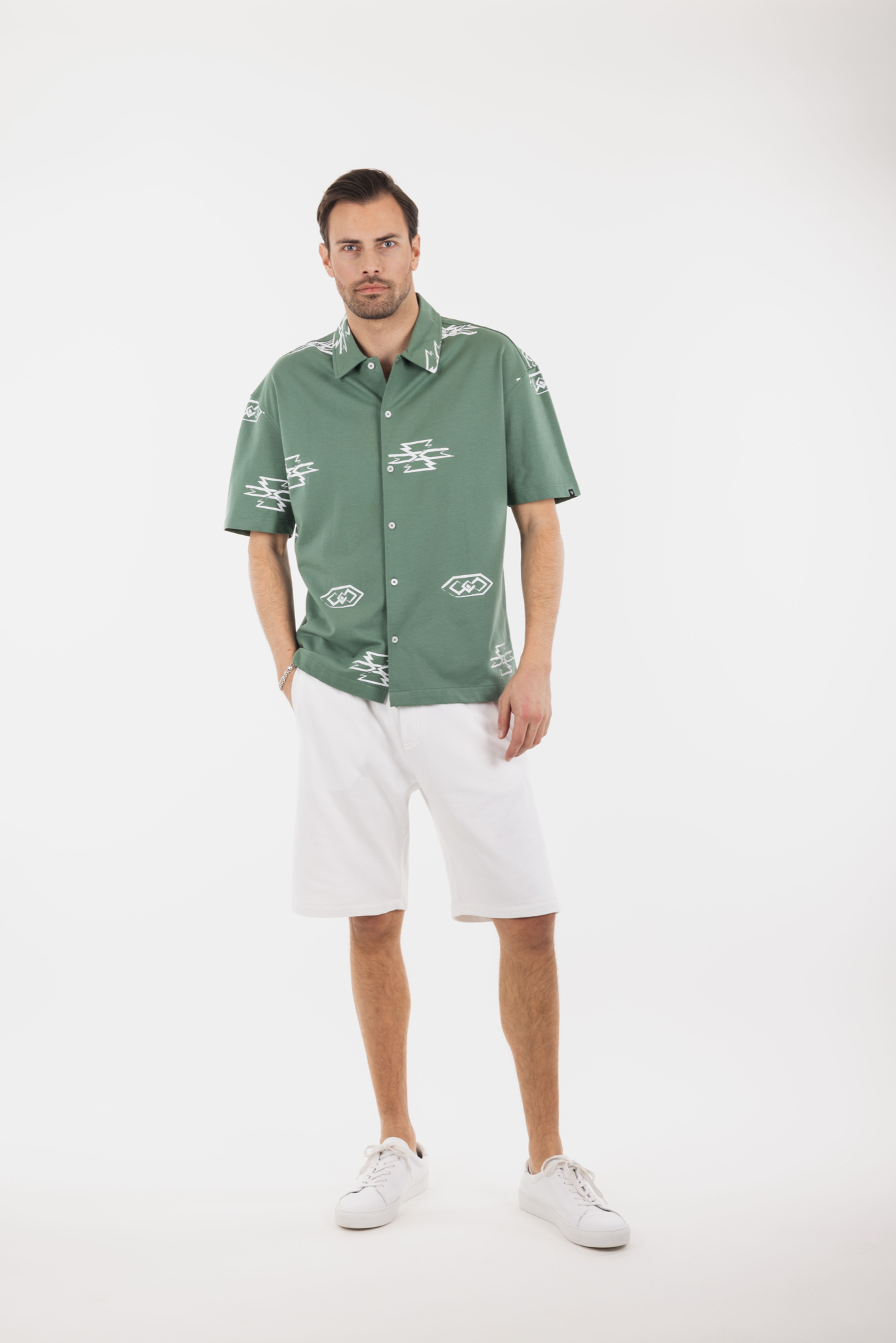 Urban Pioneers Male Denzel Shirt SHIRT DARK FOREST