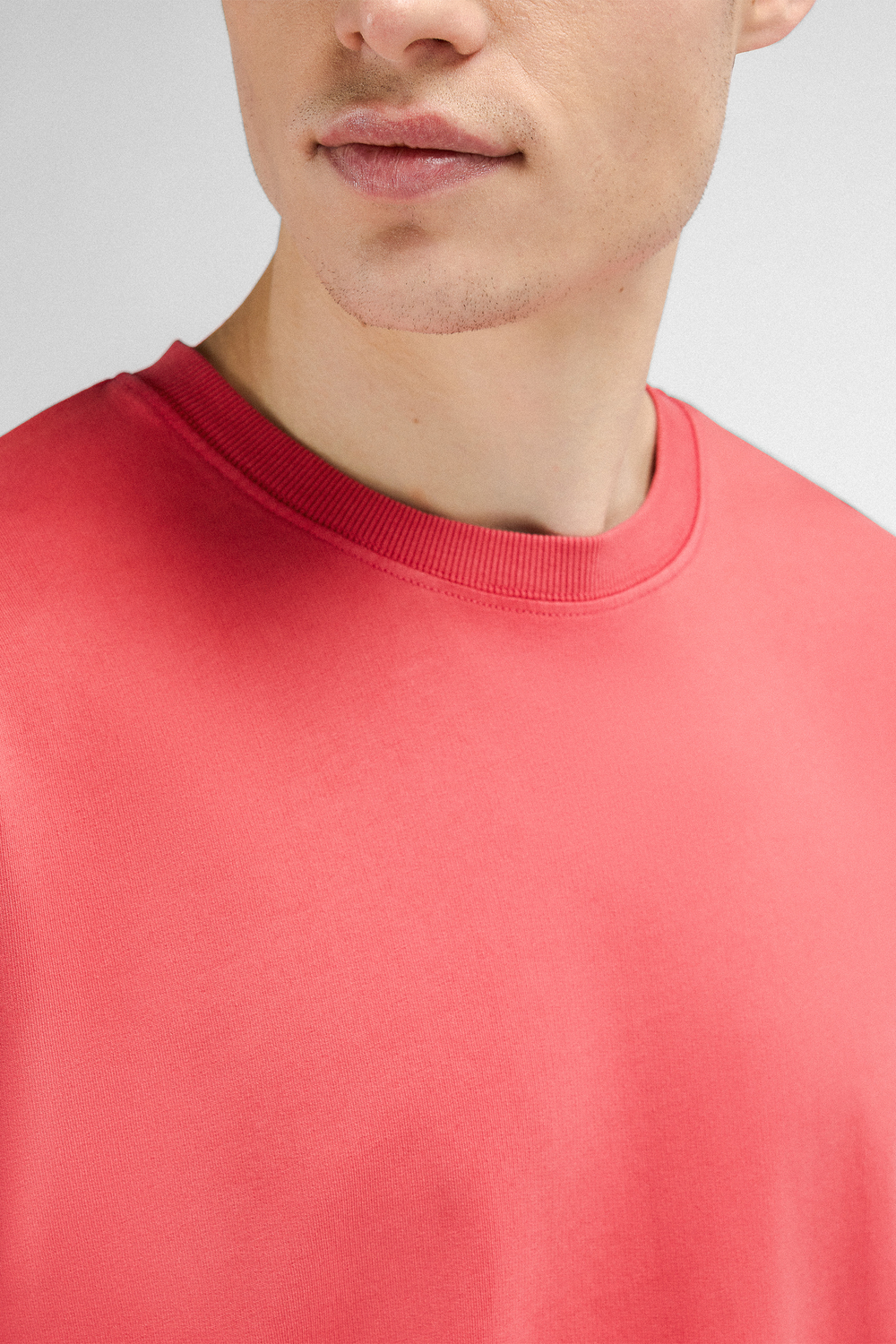 Urban Pioneers Male Donato Tee T-SHIRT WASHED RED