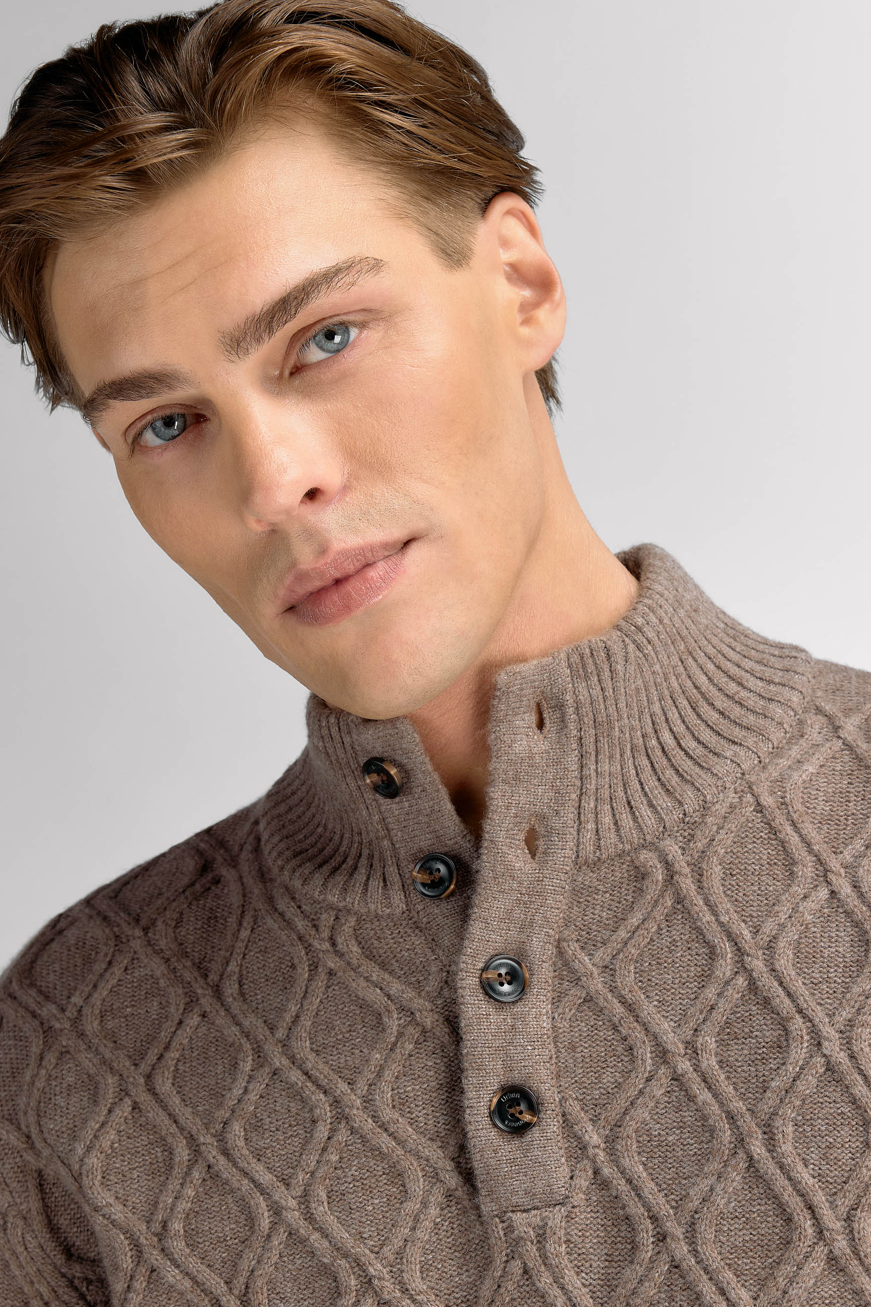 Urban Pioneers Male Ellington Sweater SWEATER MID BROWN