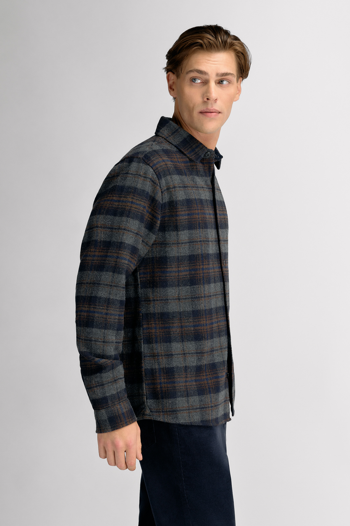 Urban Pioneers Male Felix LS Shirt SHIRT NAVY CHECK