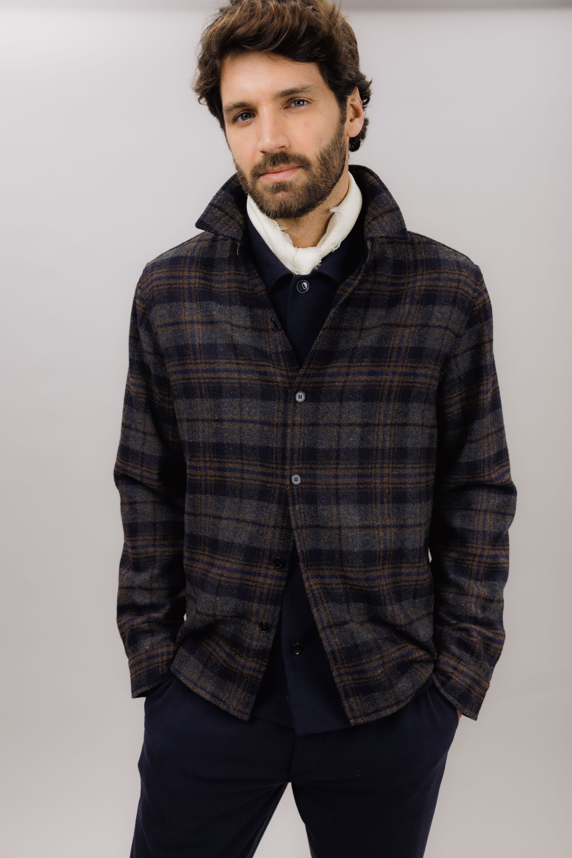 Urban Pioneers Male Felix LS Shirt SHIRT NAVY CHECK