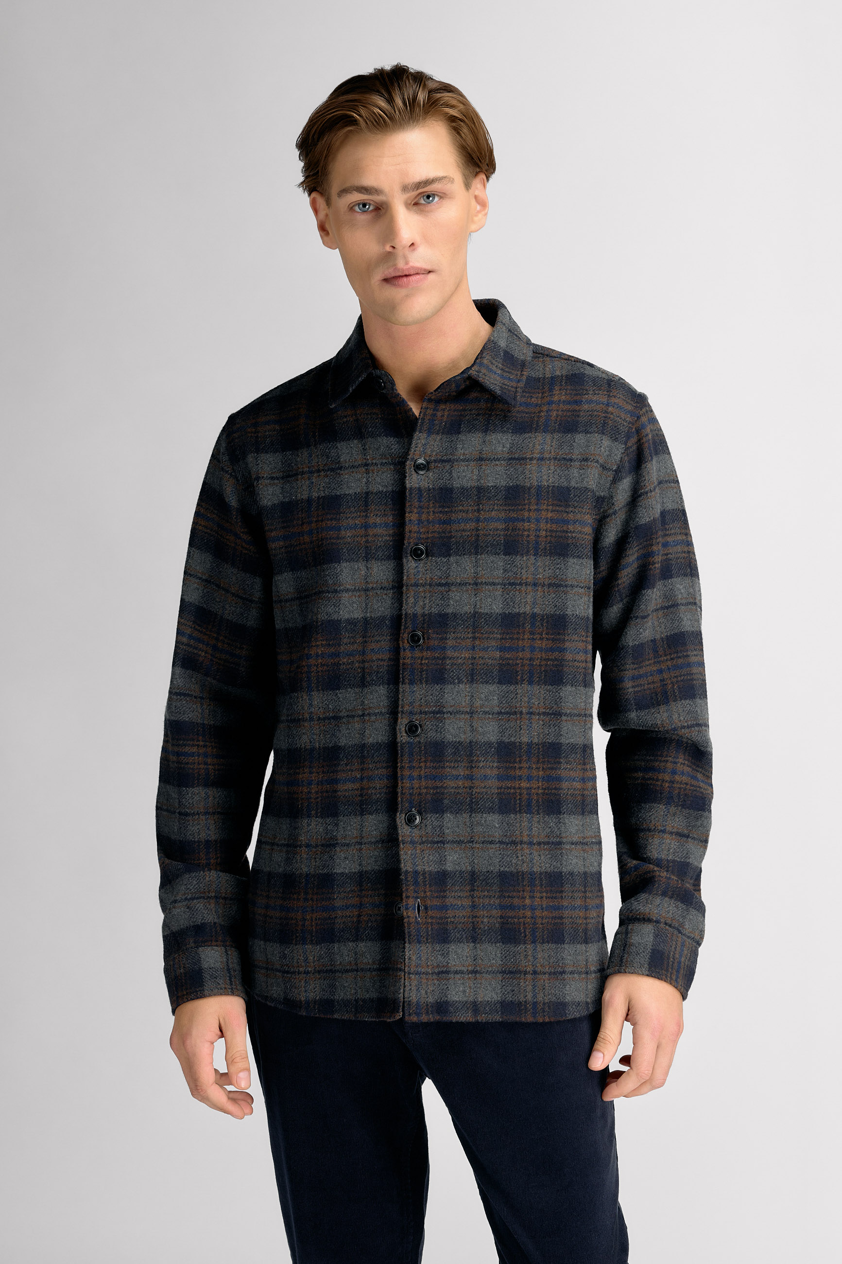 Urban Pioneers Male Felix LS Shirt SHIRT NAVY CHECK