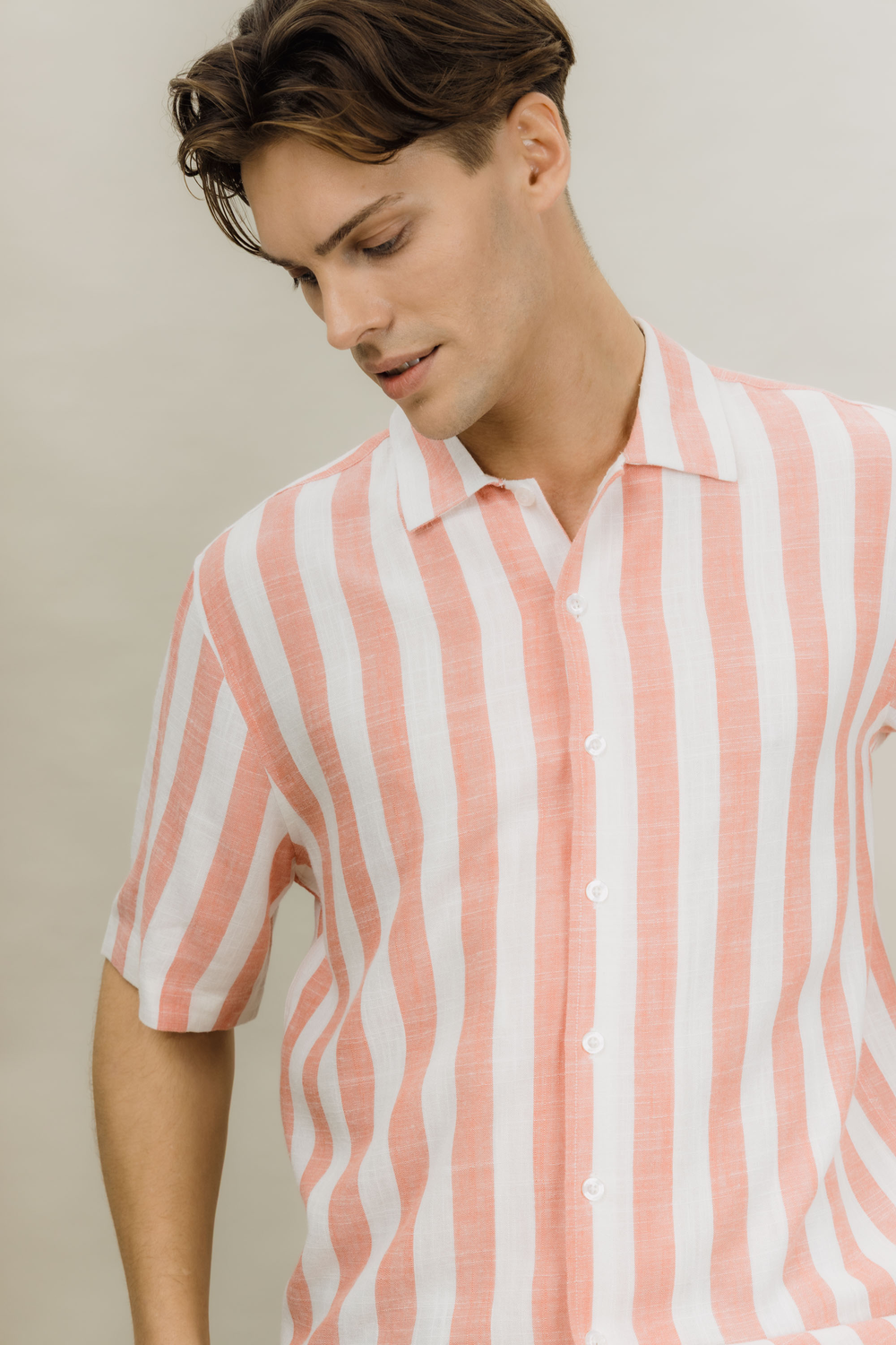 Urban Pioneers Male Folke Shirt SS SS SHIRT WASHED RED