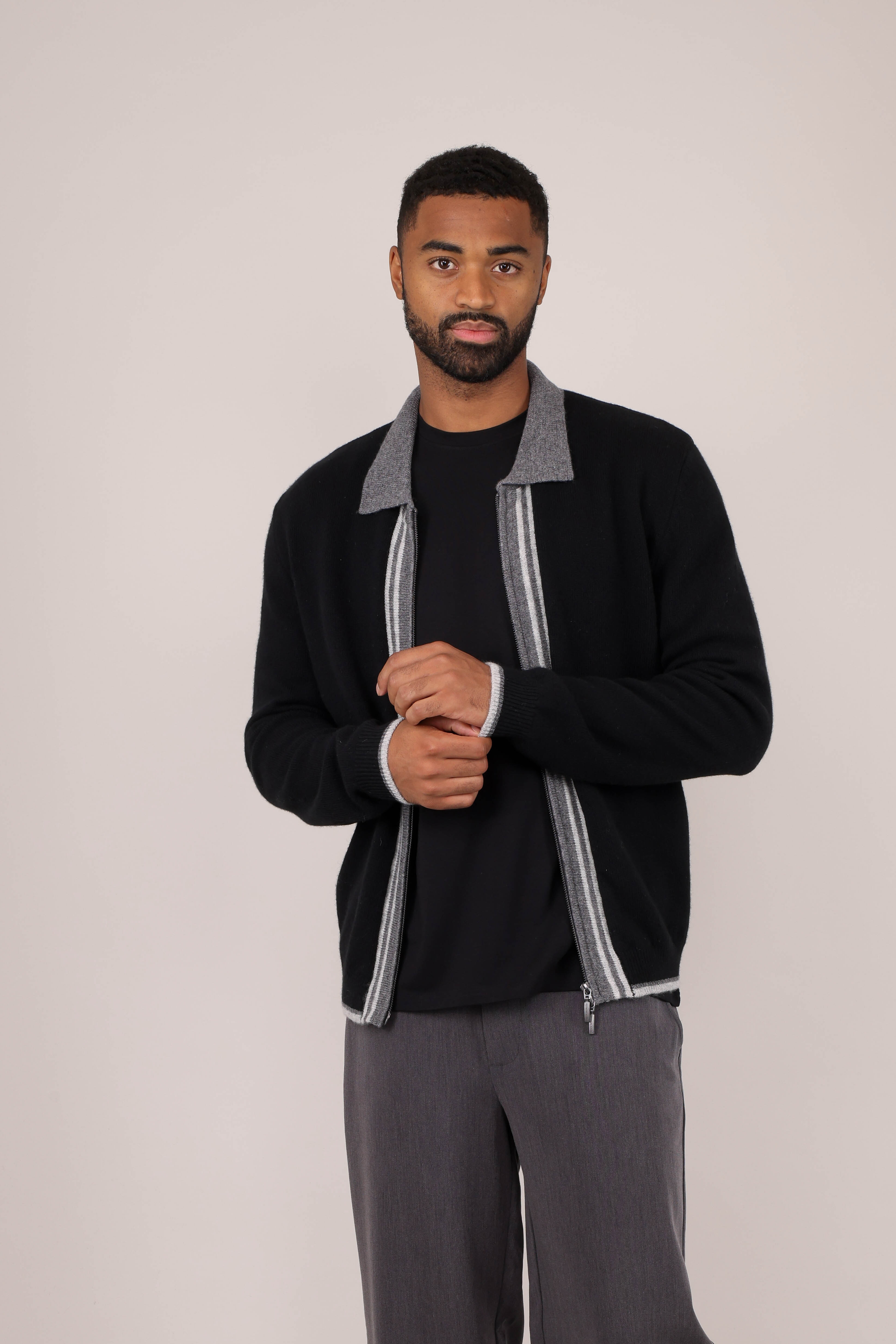 Urban Pioneers Male Ford zip CARDIGAN BLACK