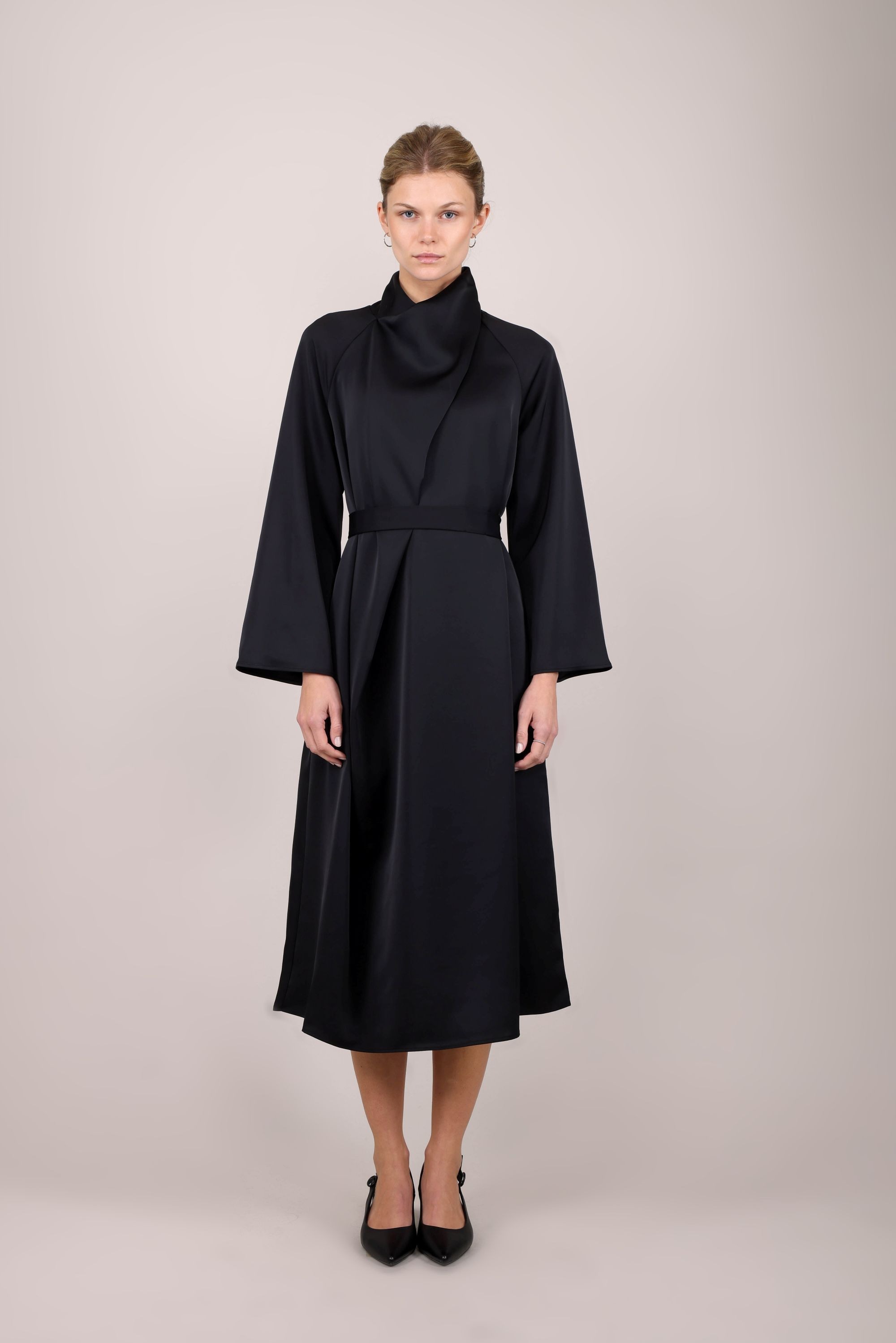 Urban Pioneers Female Garbo Dress DRESS BLACK