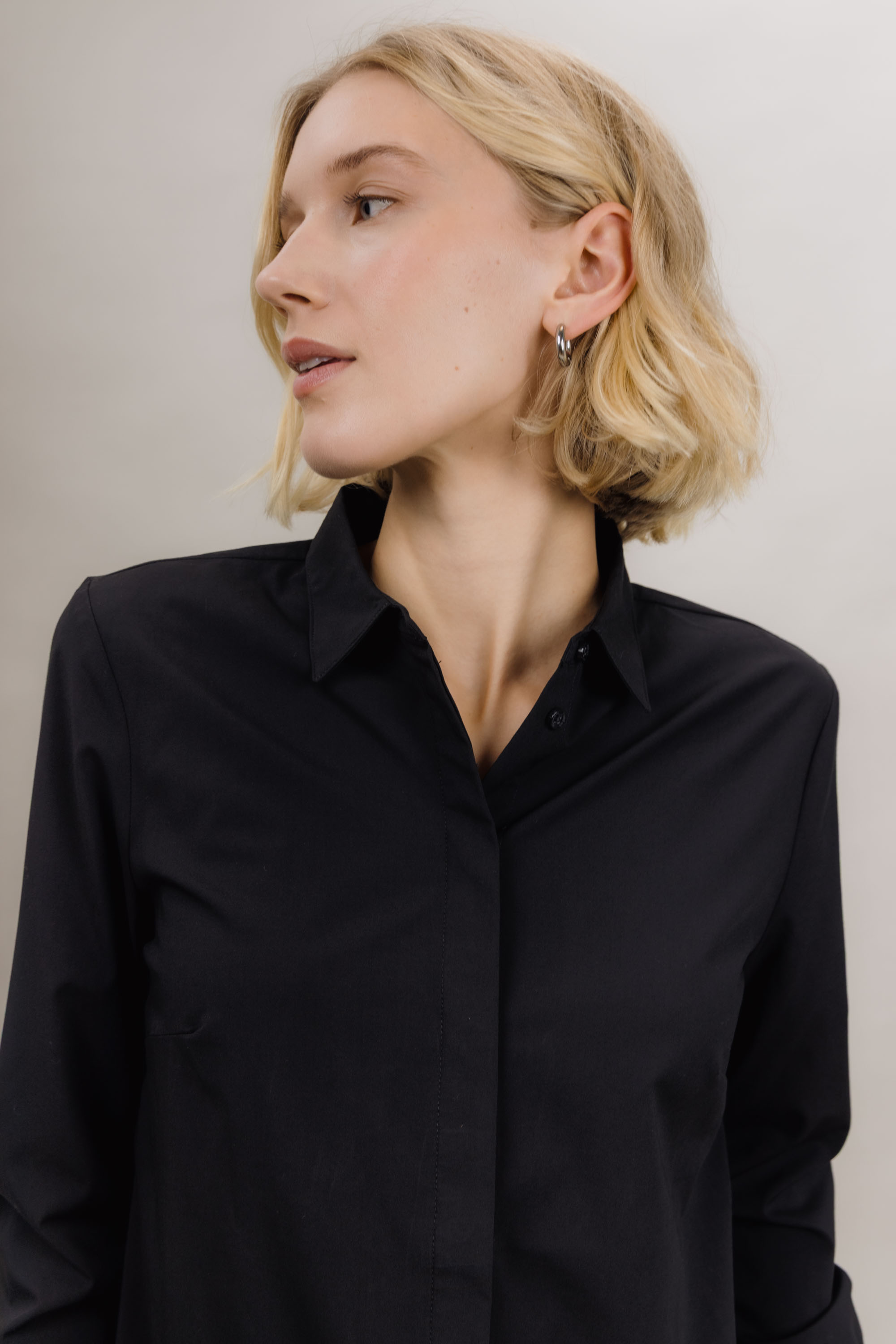 Urban Pioneers Female Gia Blouse BLOUSE BLACK