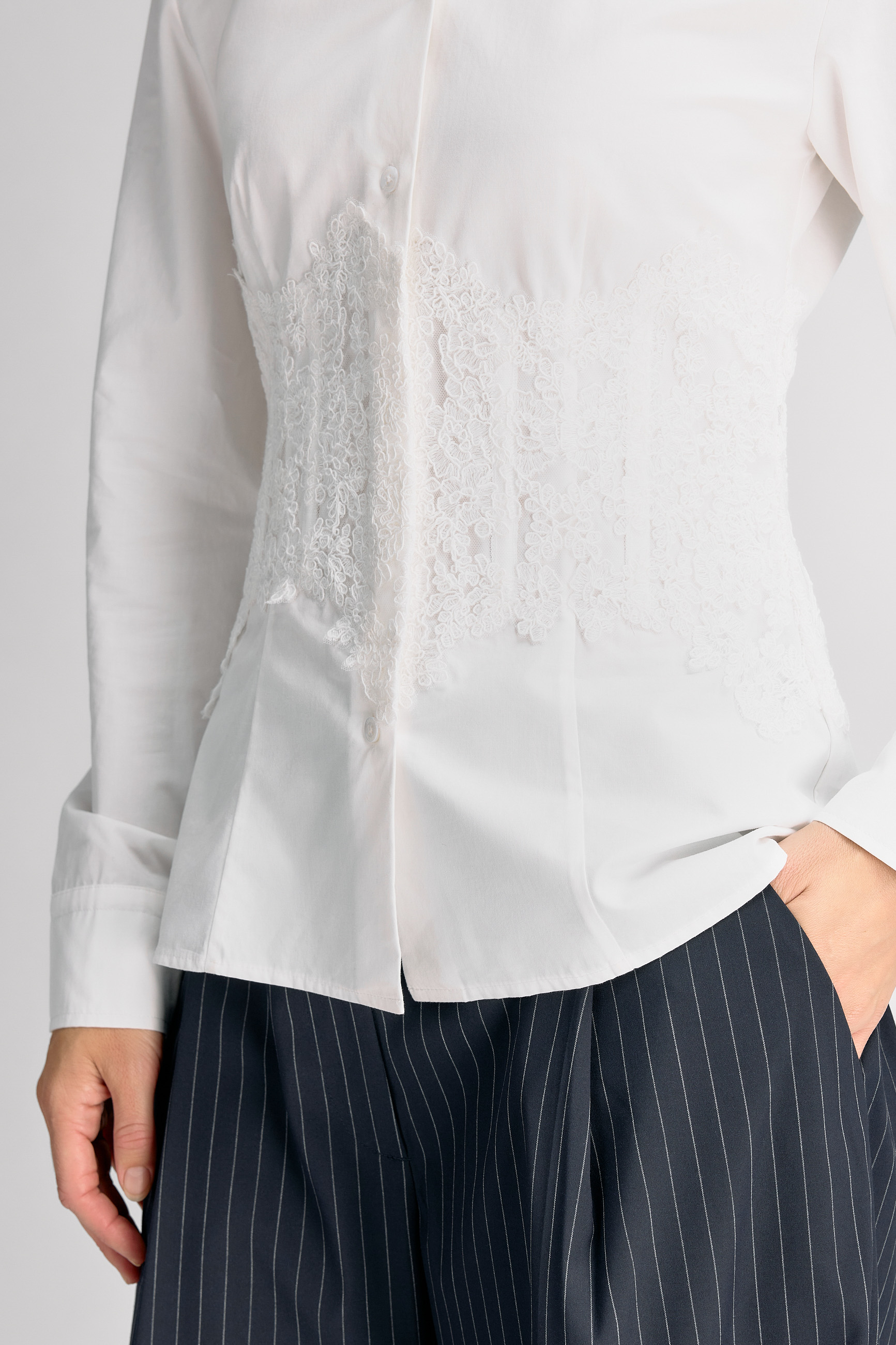 Urban Pioneers Female Grazia Shirt SHIRT WHITE