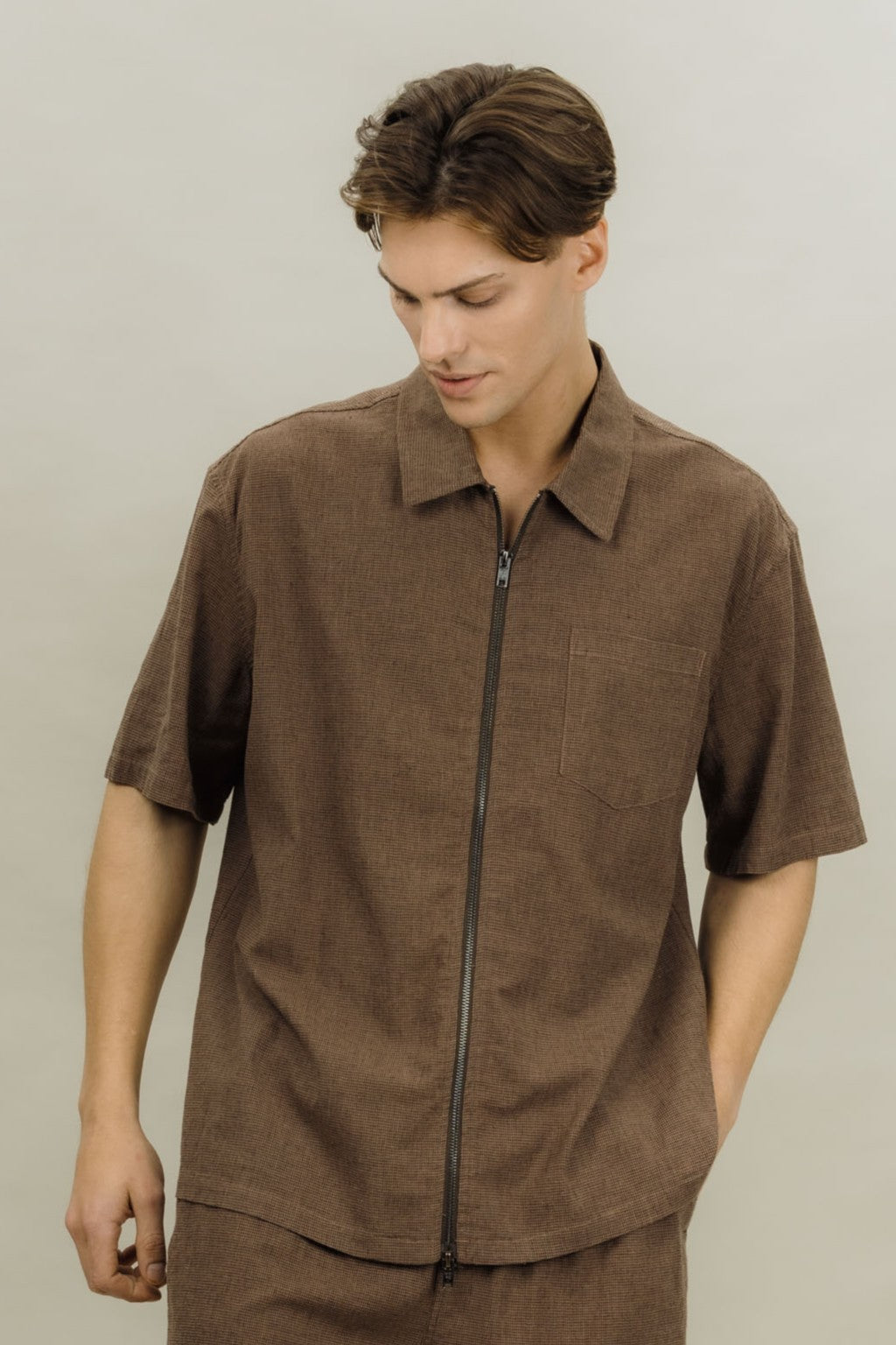Urban Pioneers Male Gregorio SS SHirt SS SHIRT BROWN