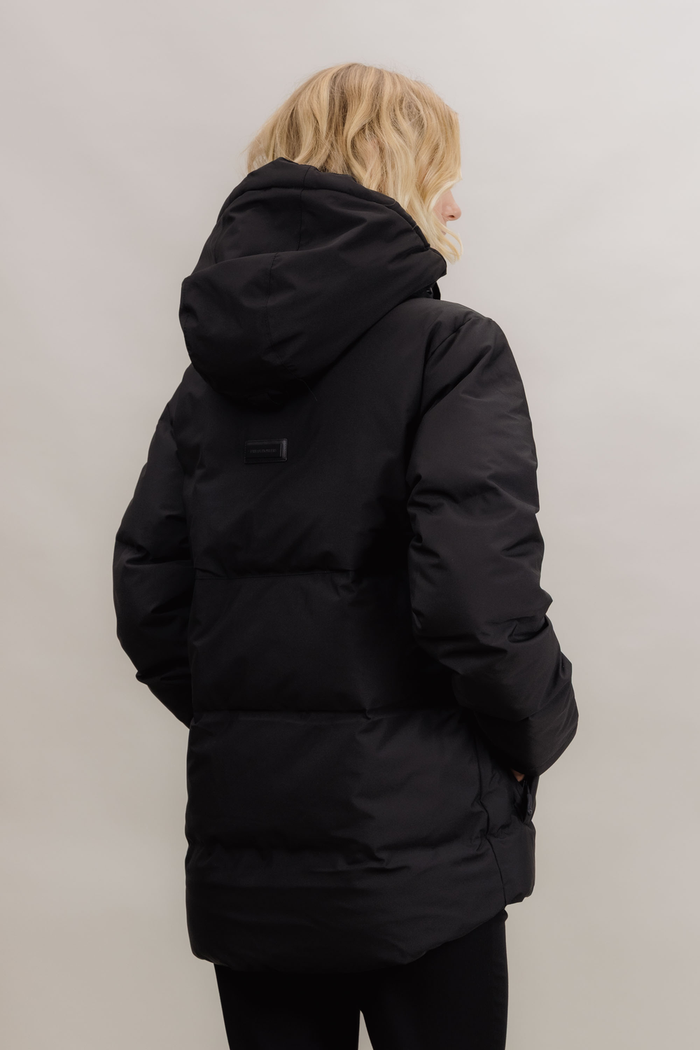 Urban Pioneers Female Ida Down Jacket JACKET BLACK