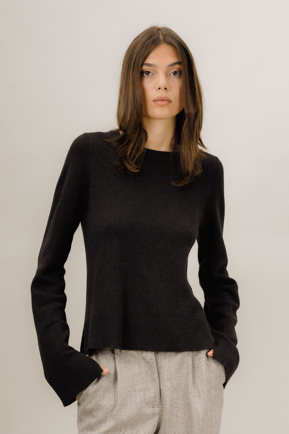 Urban Pioneers Female Lila Sweater SWEATER DARK BROWN