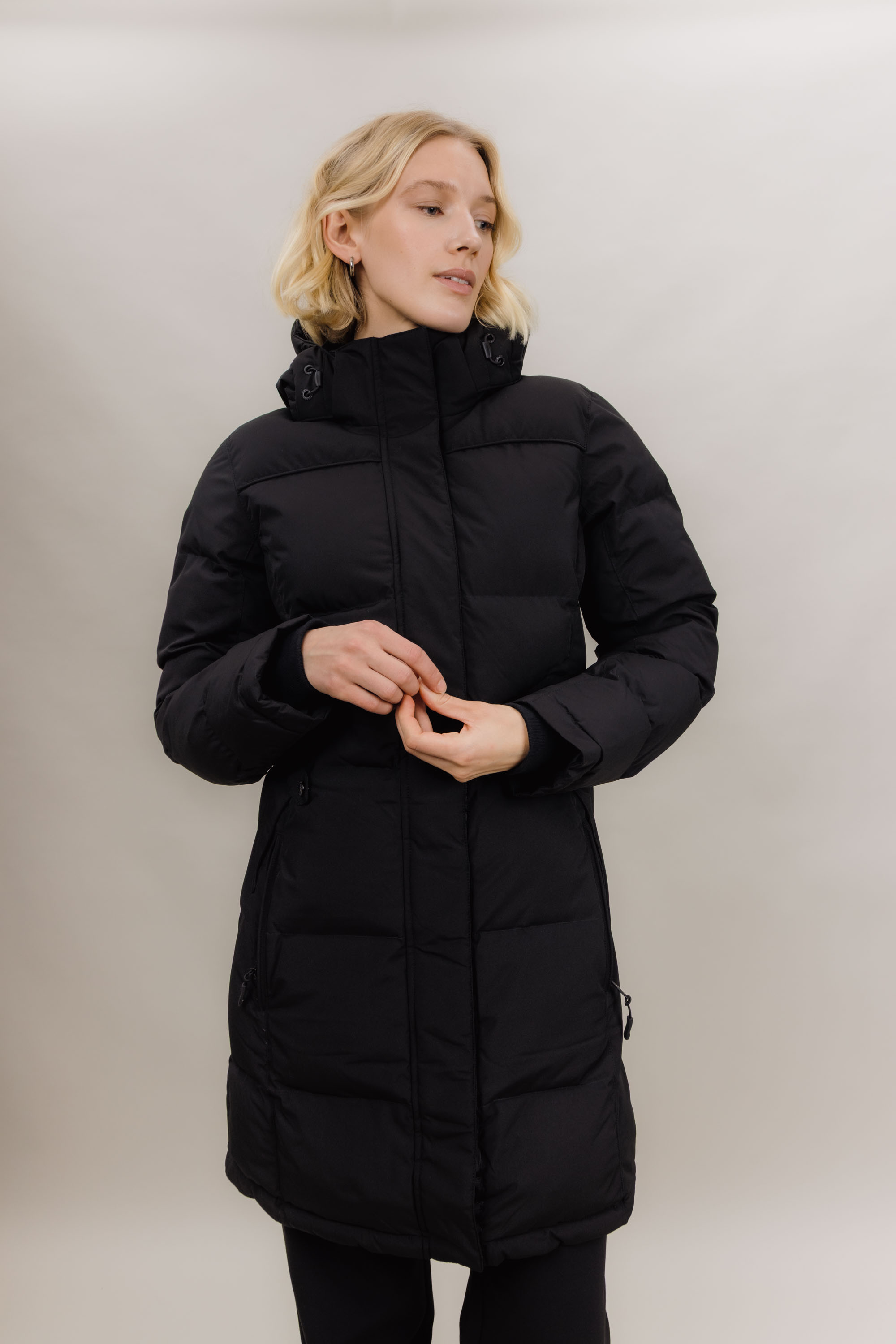 Urban Pioneers Female Liv Parka PARKA BLACK