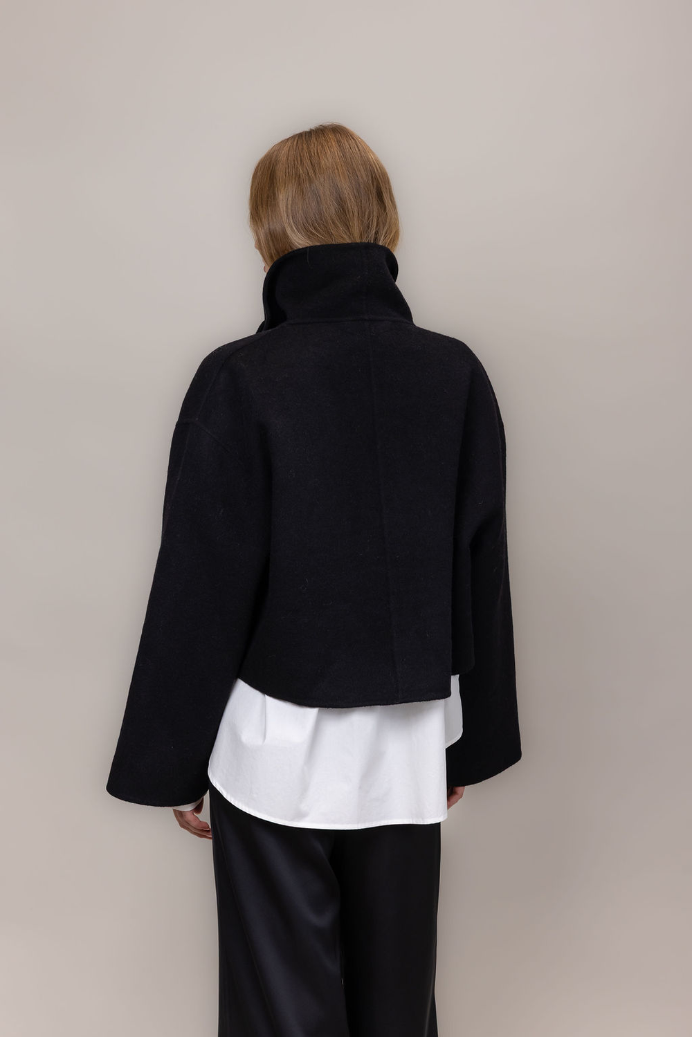 Urban Pioneers Female Luisa Jacket JACKET BLACK