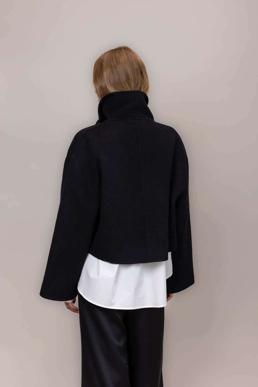 Urban Pioneers Female Luisa Jacket JACKET BLACK