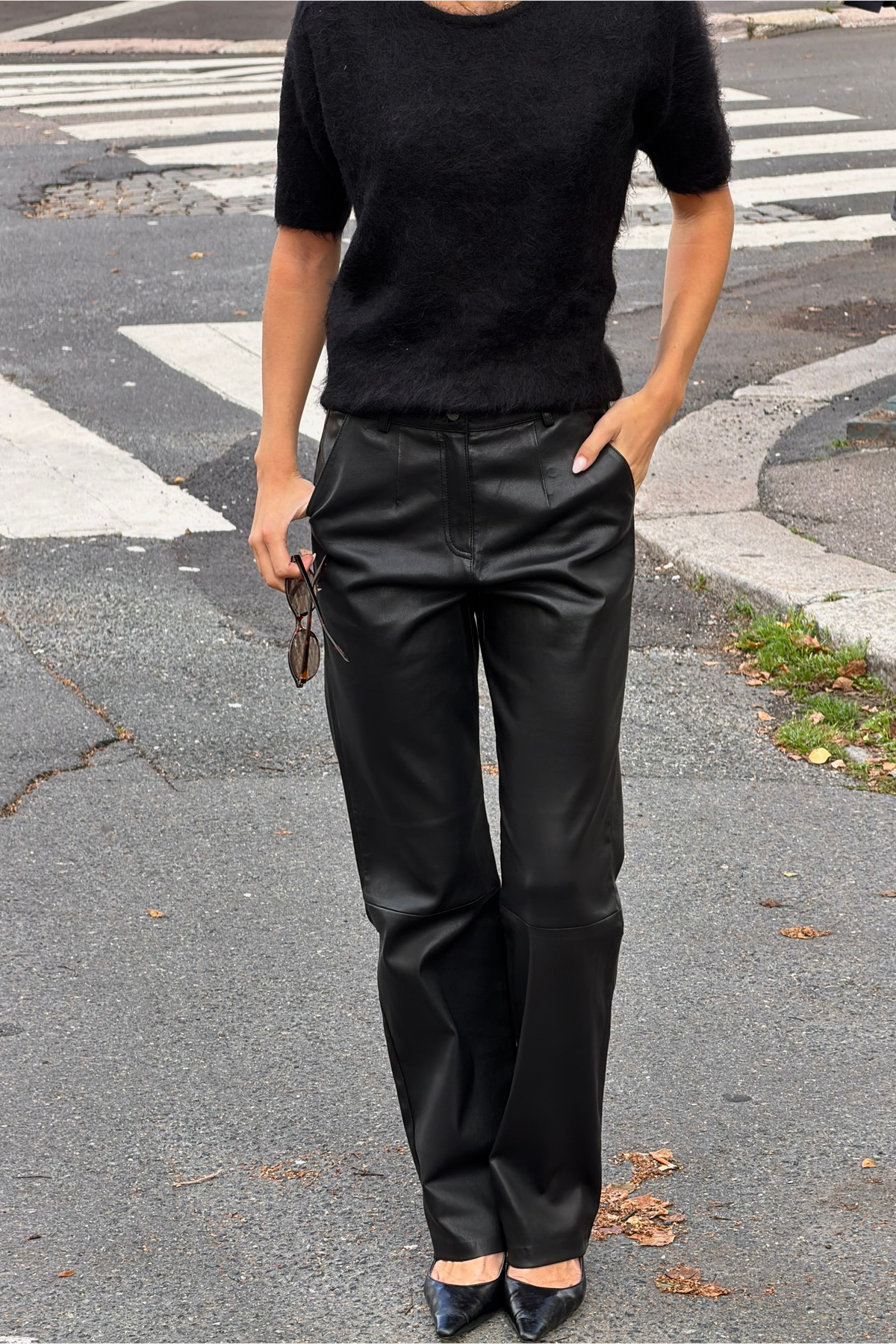 Urban Pioneers Female Madelyn Pants PANTS BLACK