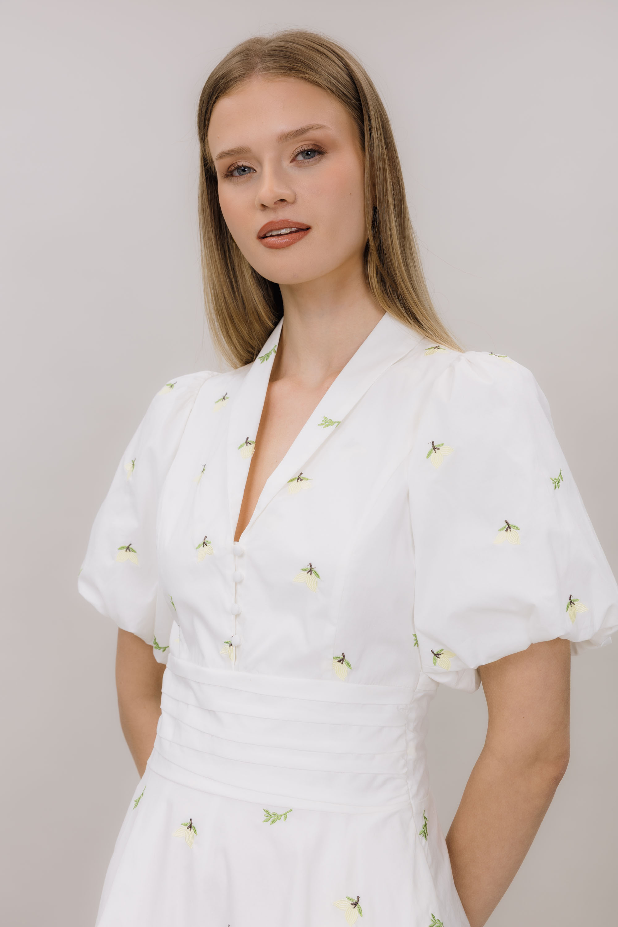 Urban Pioneers Female Makayla Dress DRESS LEMON AOP
