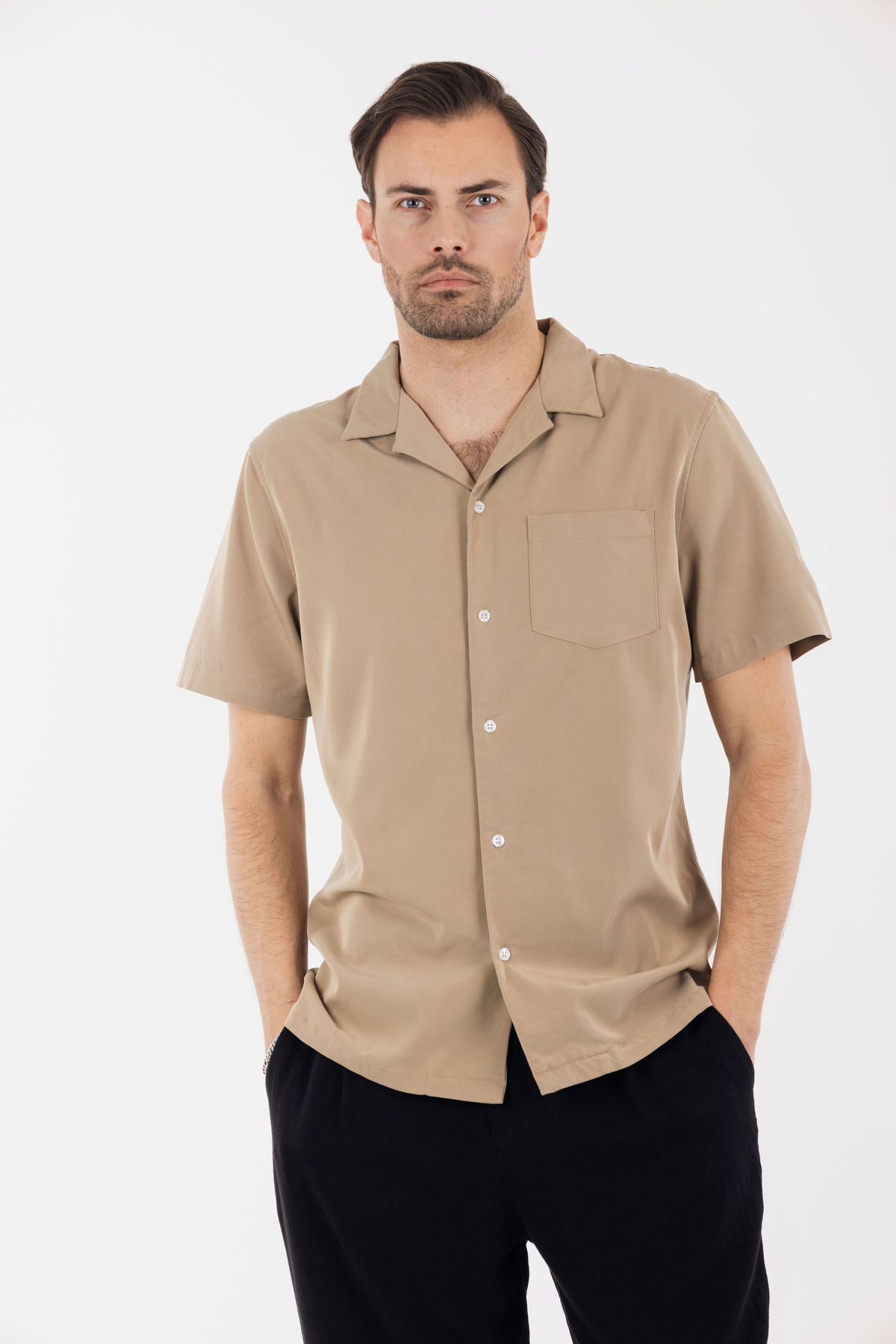 Urban Pioneers Male Mendes Shirt SHIRT DARK SAND