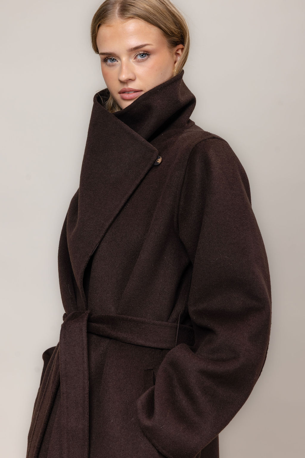 Urban Pioneers Female Monica Coat COAT BLACK COFFEE