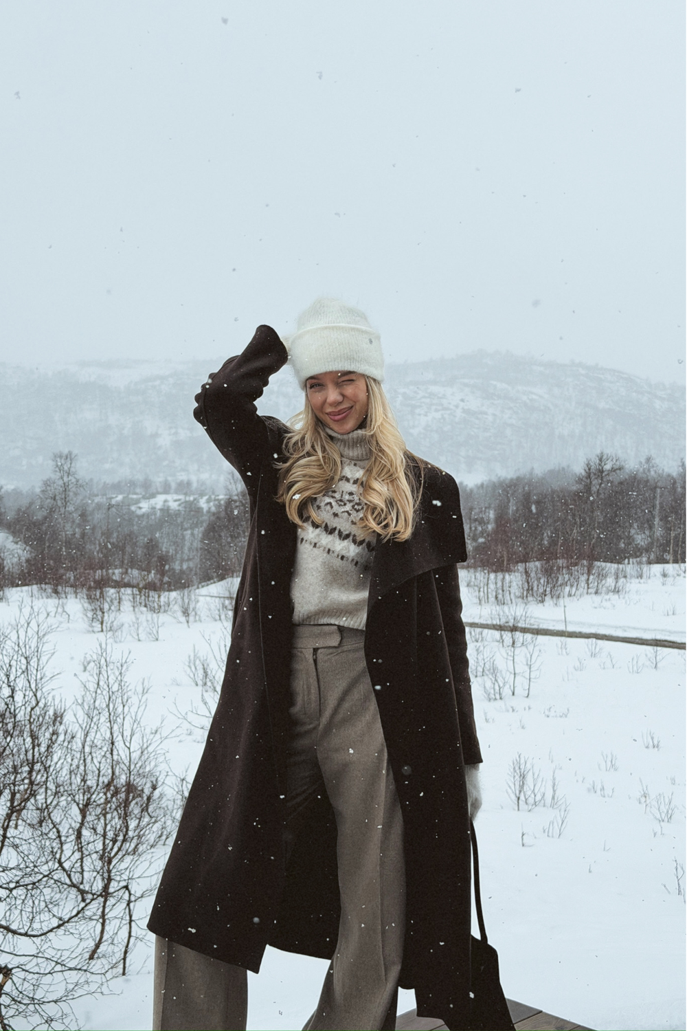 Urban Pioneers Female Monica Coat COAT BLACK COFFEE