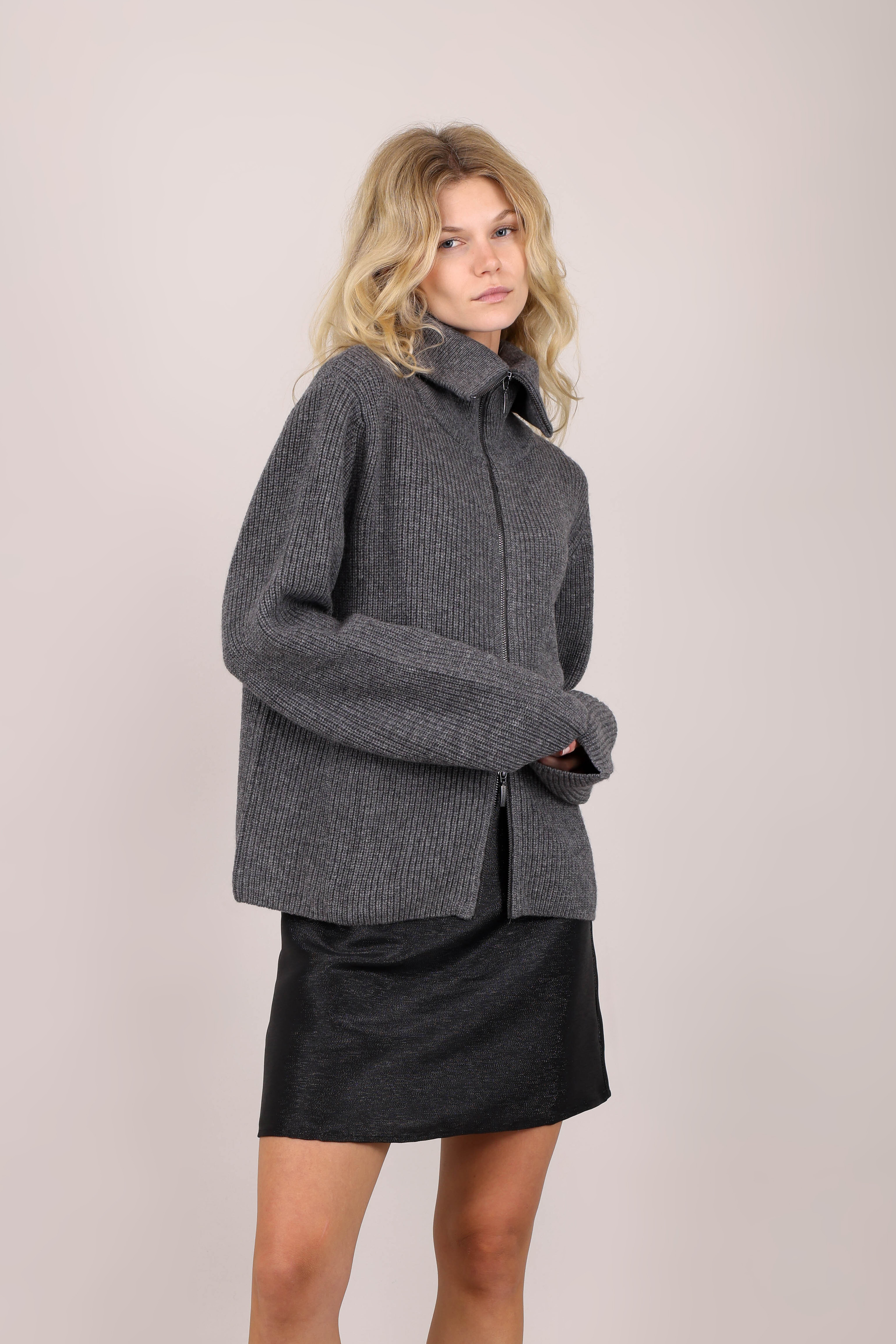 Urban Pioneers Female Norma Cardigan CARDIGAN DARK GREY