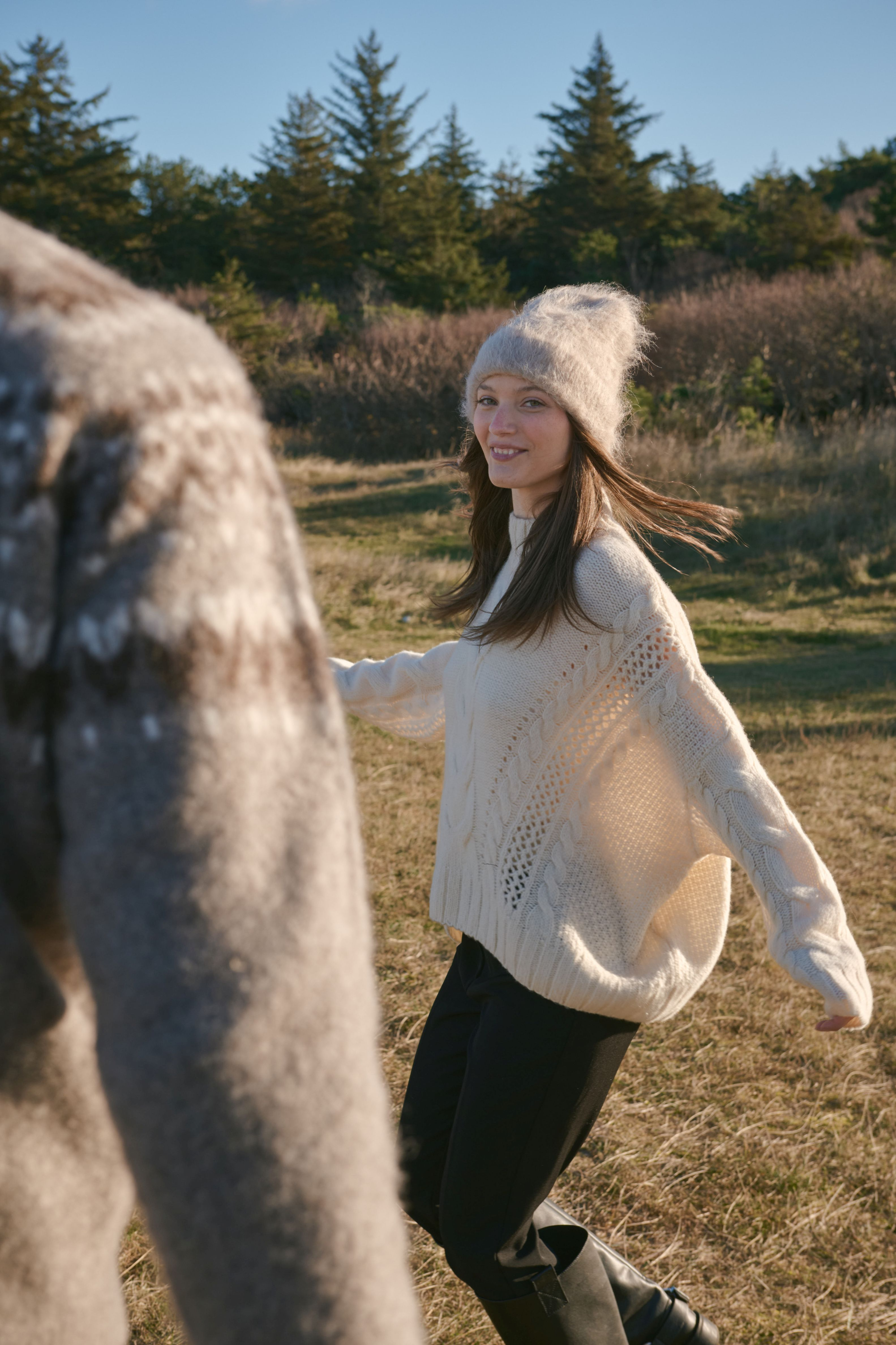 Urban Pioneers Female Rachel Sweater SWEATER CREAM
