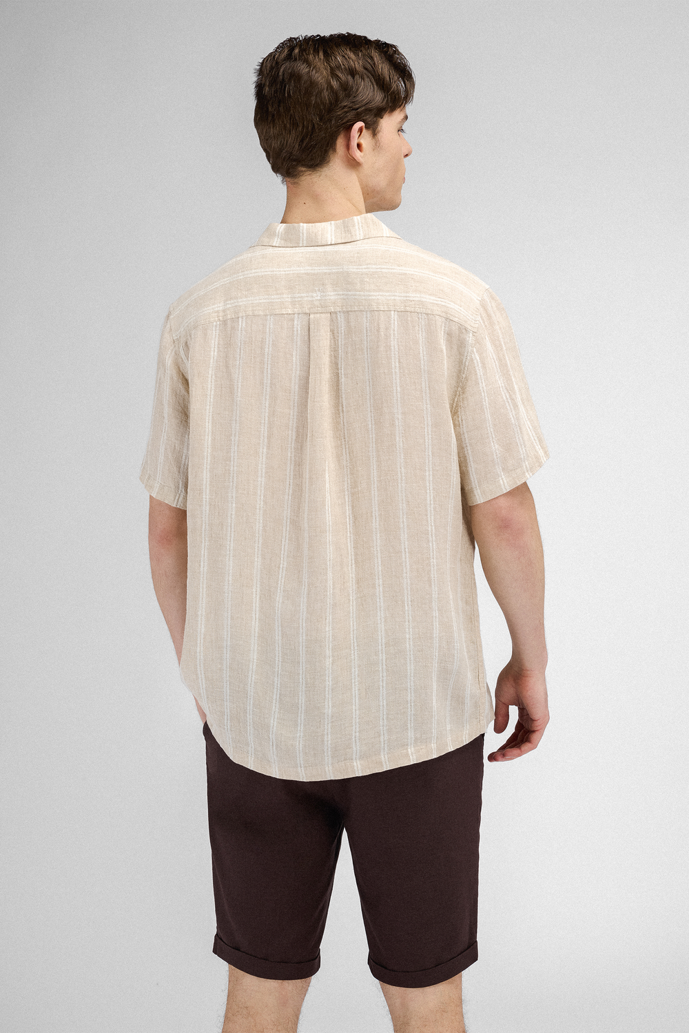Urban Pioneers Male Ronaldo SS Shirt SS SHIRT LIGHT SAND