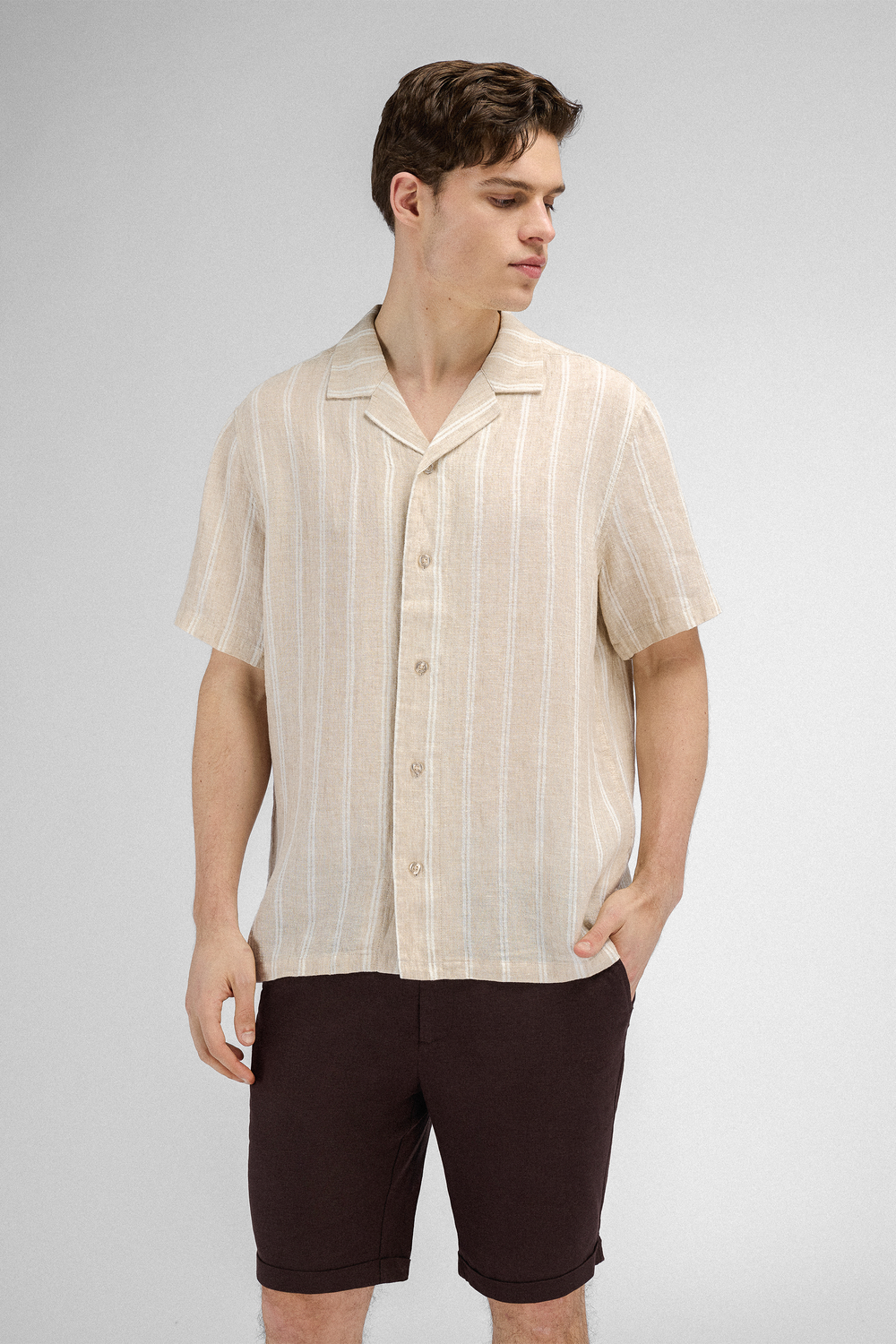Urban Pioneers Male Ronaldo SS Shirt SS SHIRT LIGHT SAND