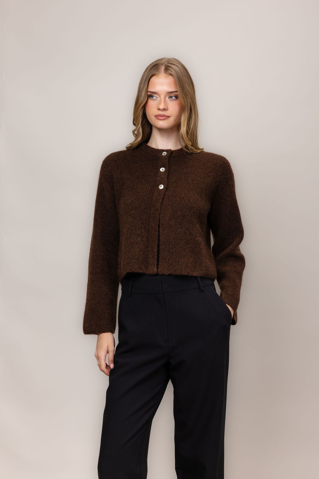 Urban Pioneers Female SANTINA CARDIGAN CARDIGAN CHOCOLATE