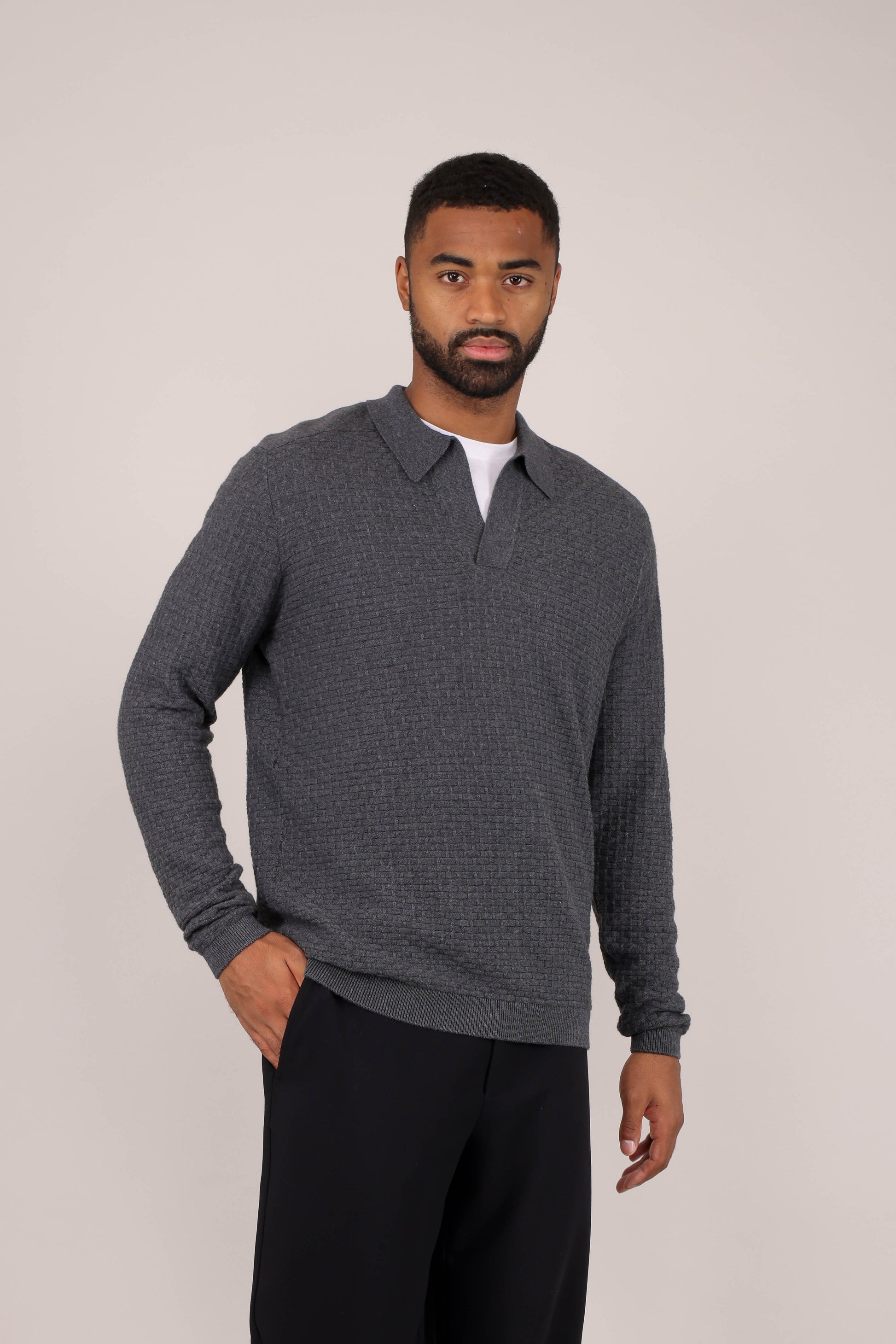 Sanches Sweater