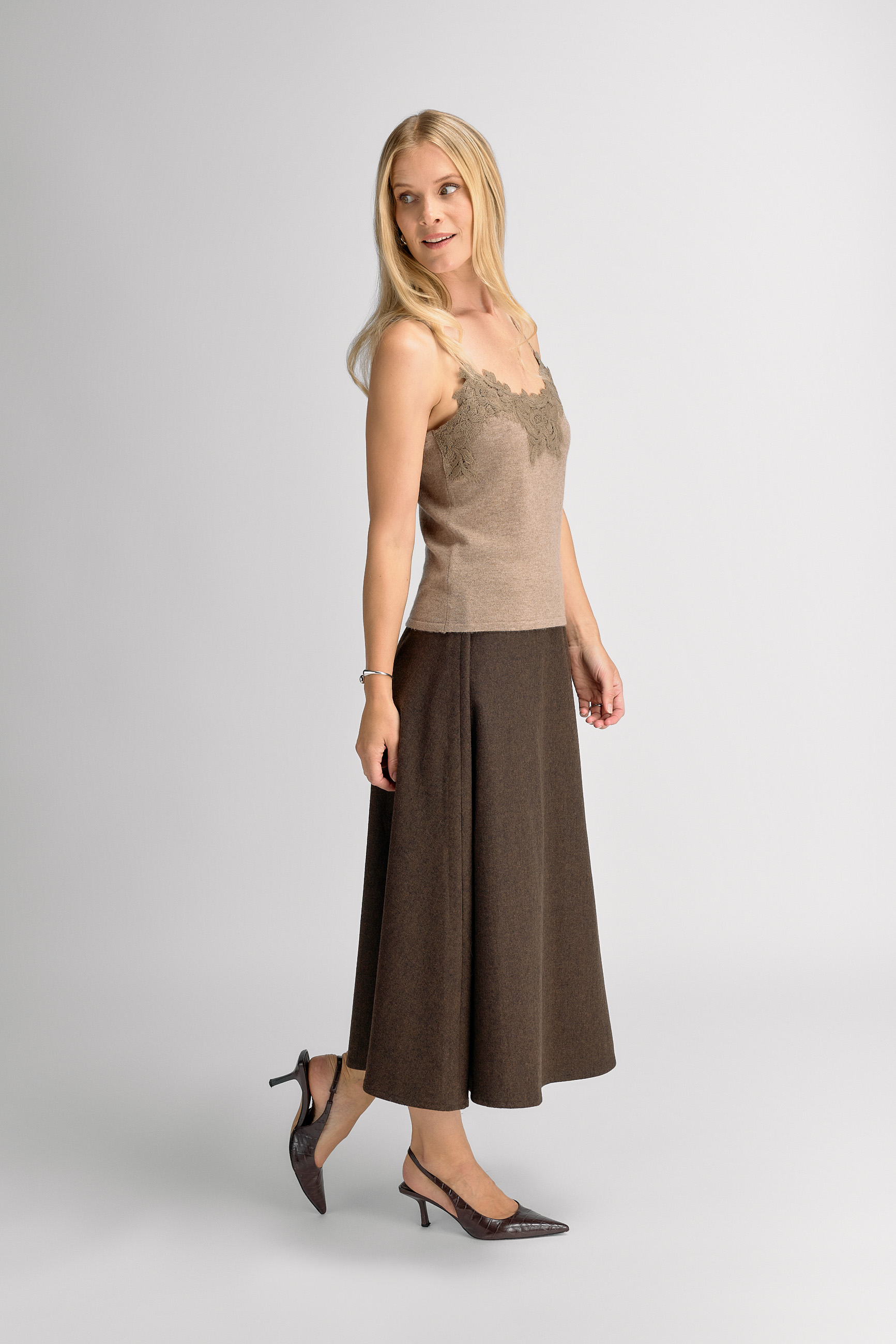 Urban Pioneers Female Sandra Maxi Skirt SKIRT DARK BROWN