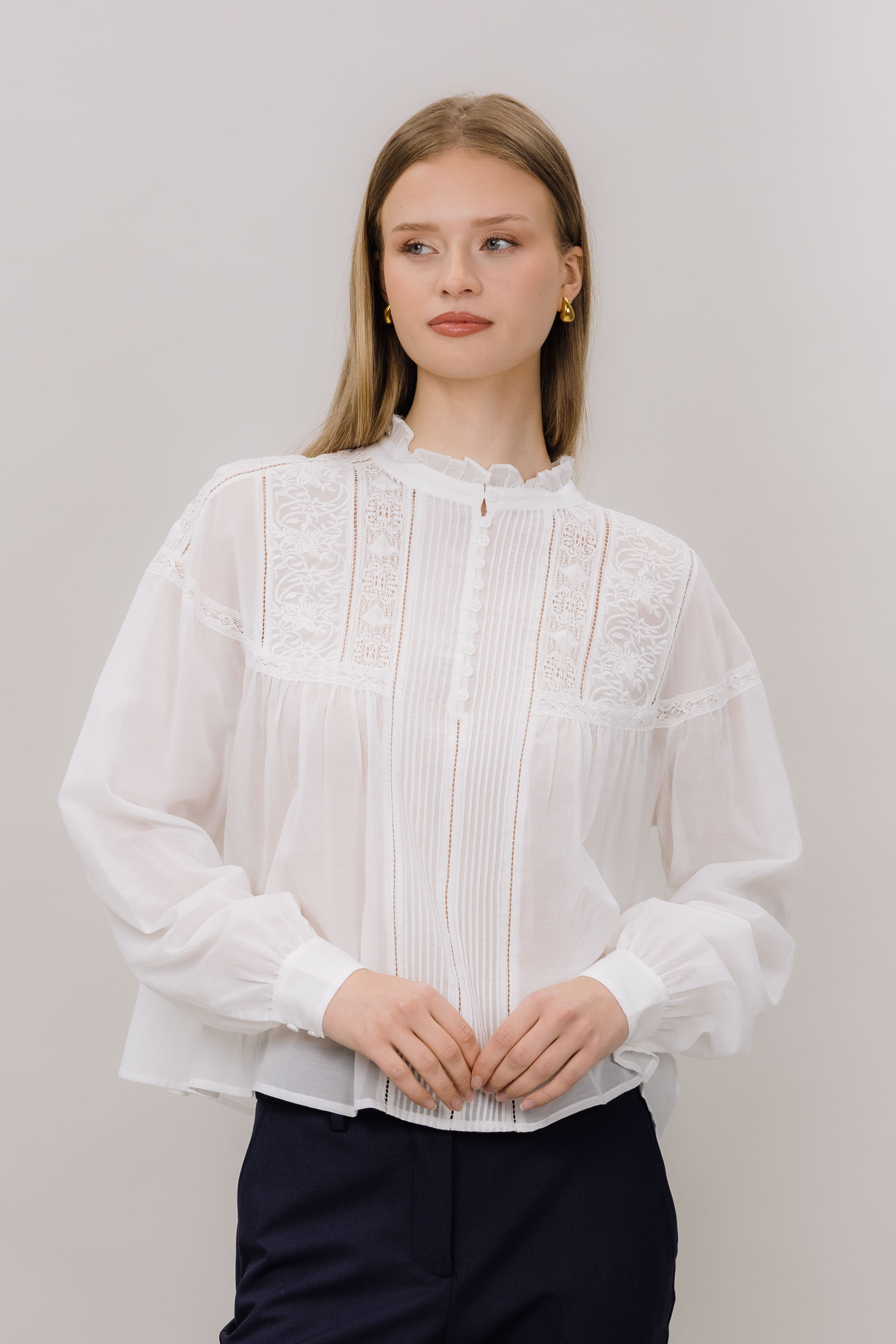 Urban Pioneers Female Selestina Blouse BLOUSE WHITE