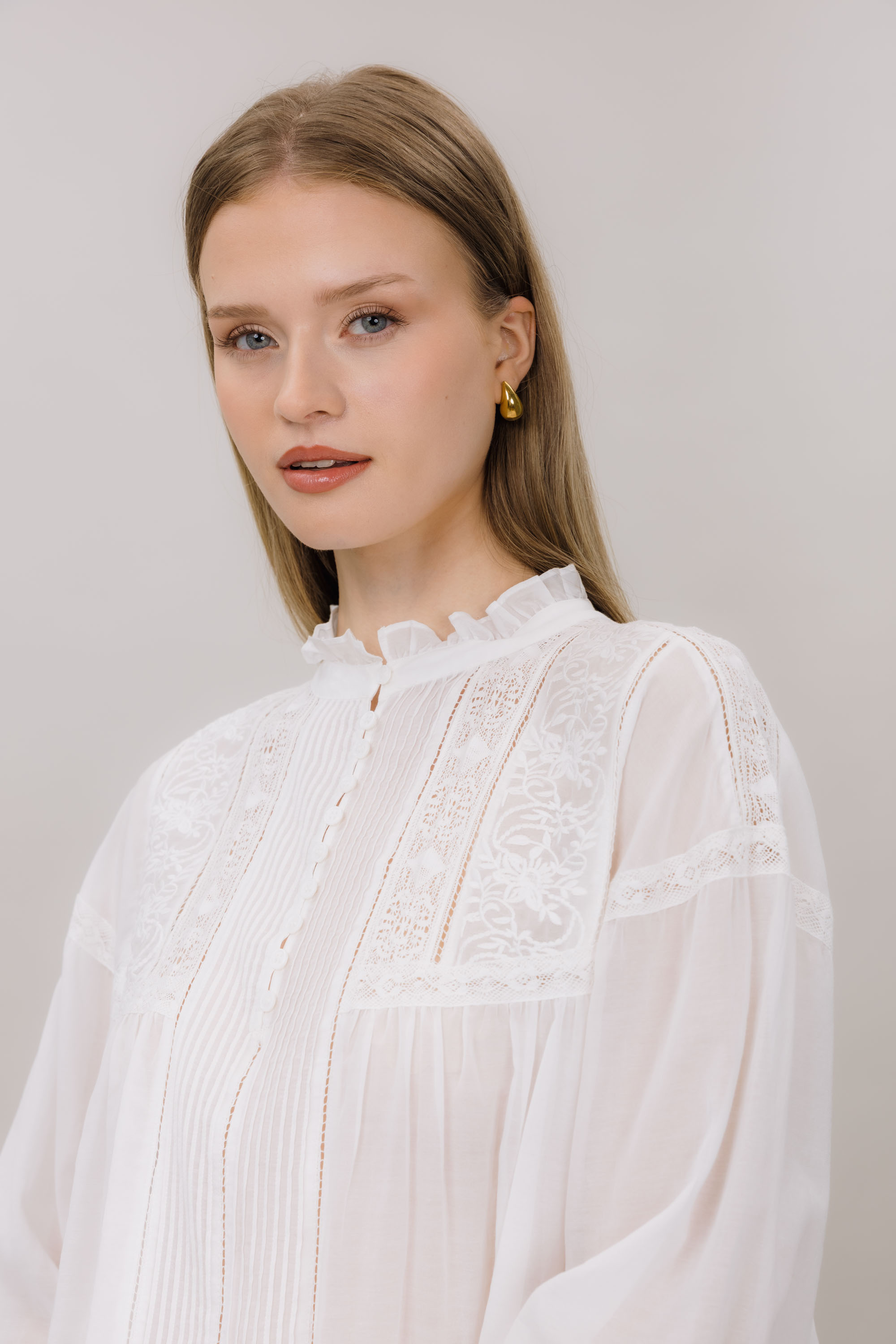 Urban Pioneers Female Selestina Blouse BLOUSE WHITE