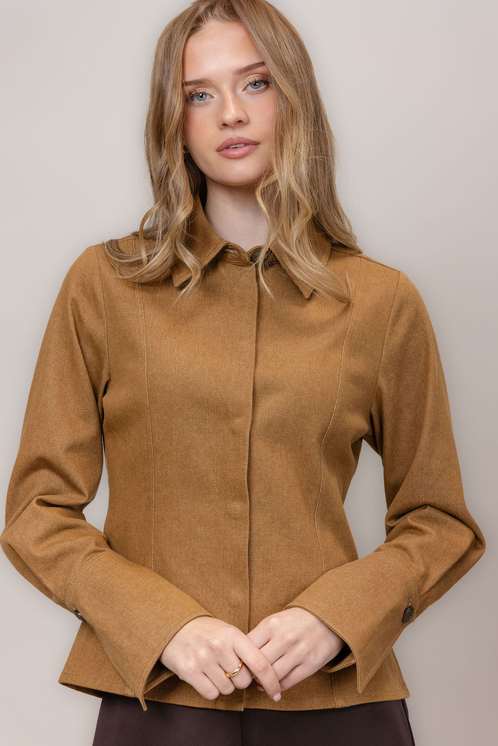 Urban Pioneers Female Sonia Shirt SHIRT TOFFEE