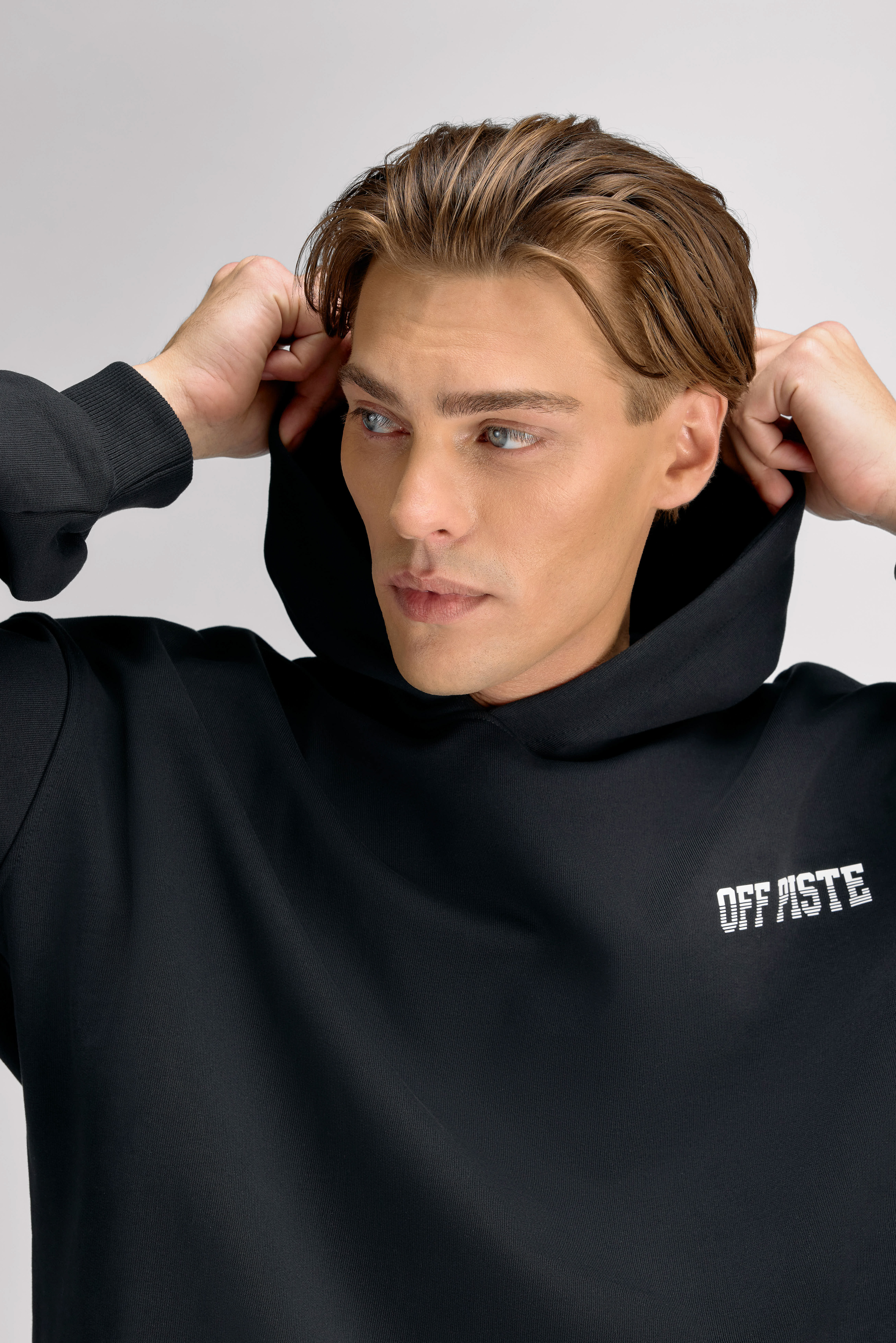 Urban Pioneers Male St.Moritz Hoodie SWEATER BLACK